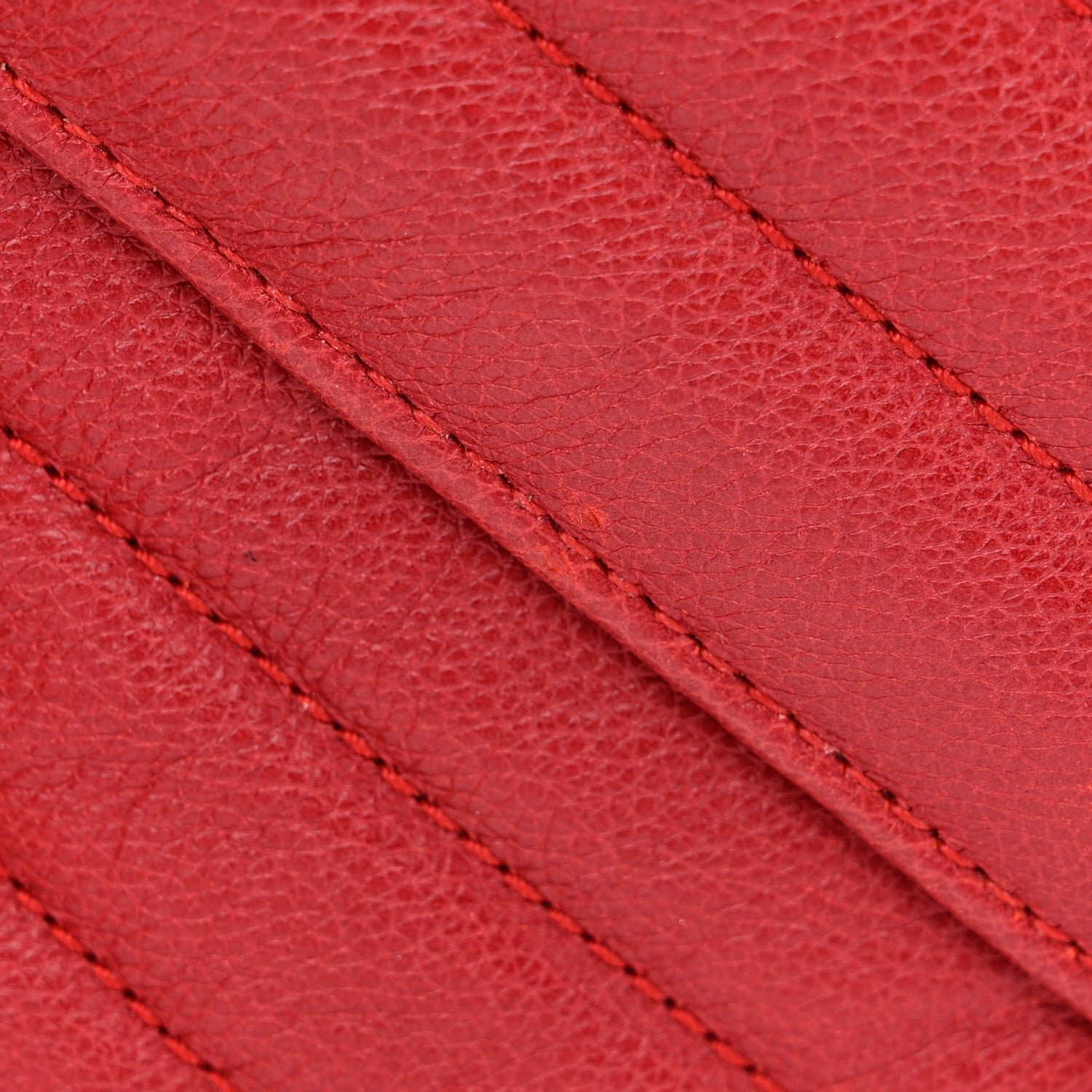 Saint Laurent SAINT LAURENT Sheepskin Matelasse Chevron Monogram College Chain Wallet New Red 11 of 18