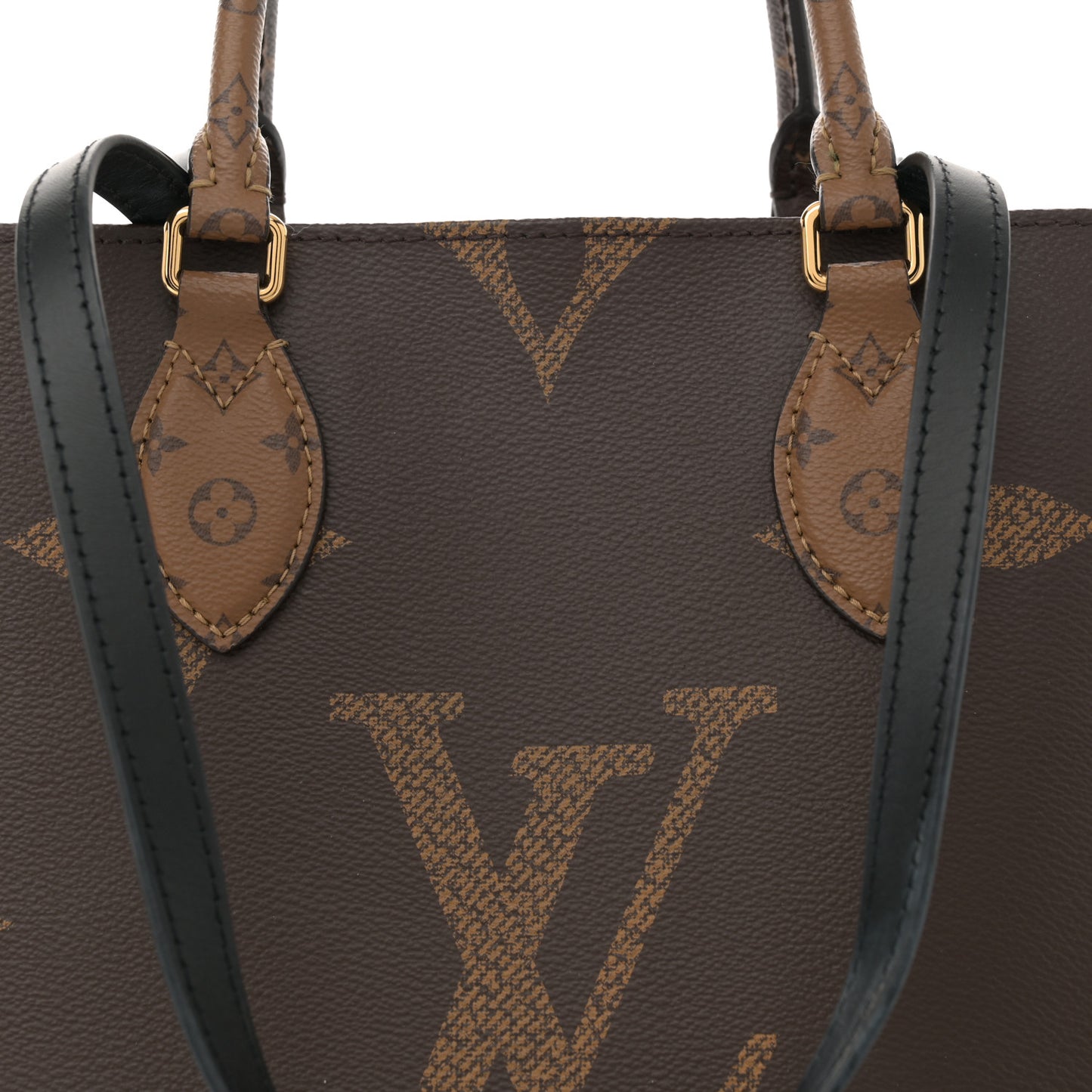 Reverse Monogram Giant Onthego MM