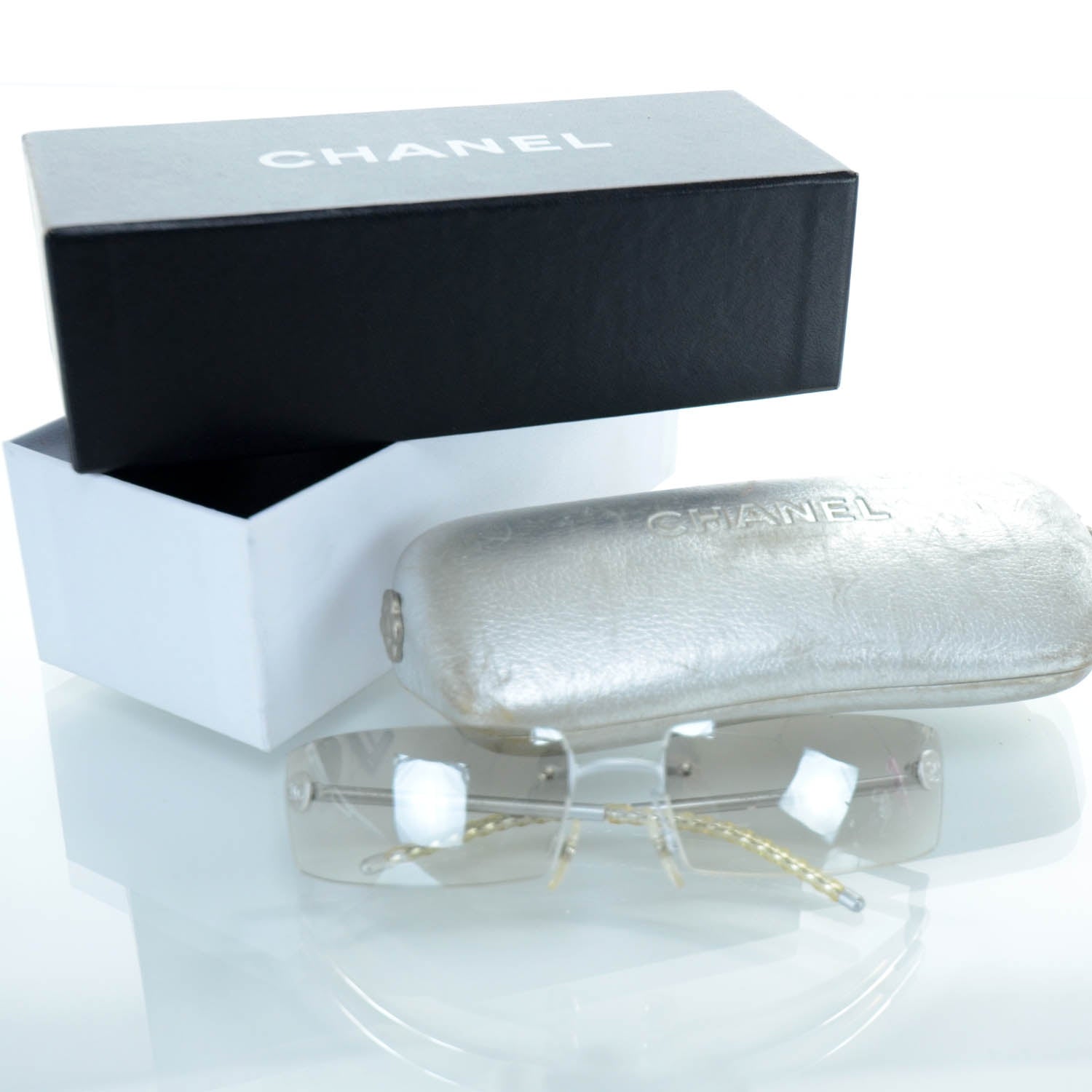 Chanel Frameless CC Sunglasses 4 of 4