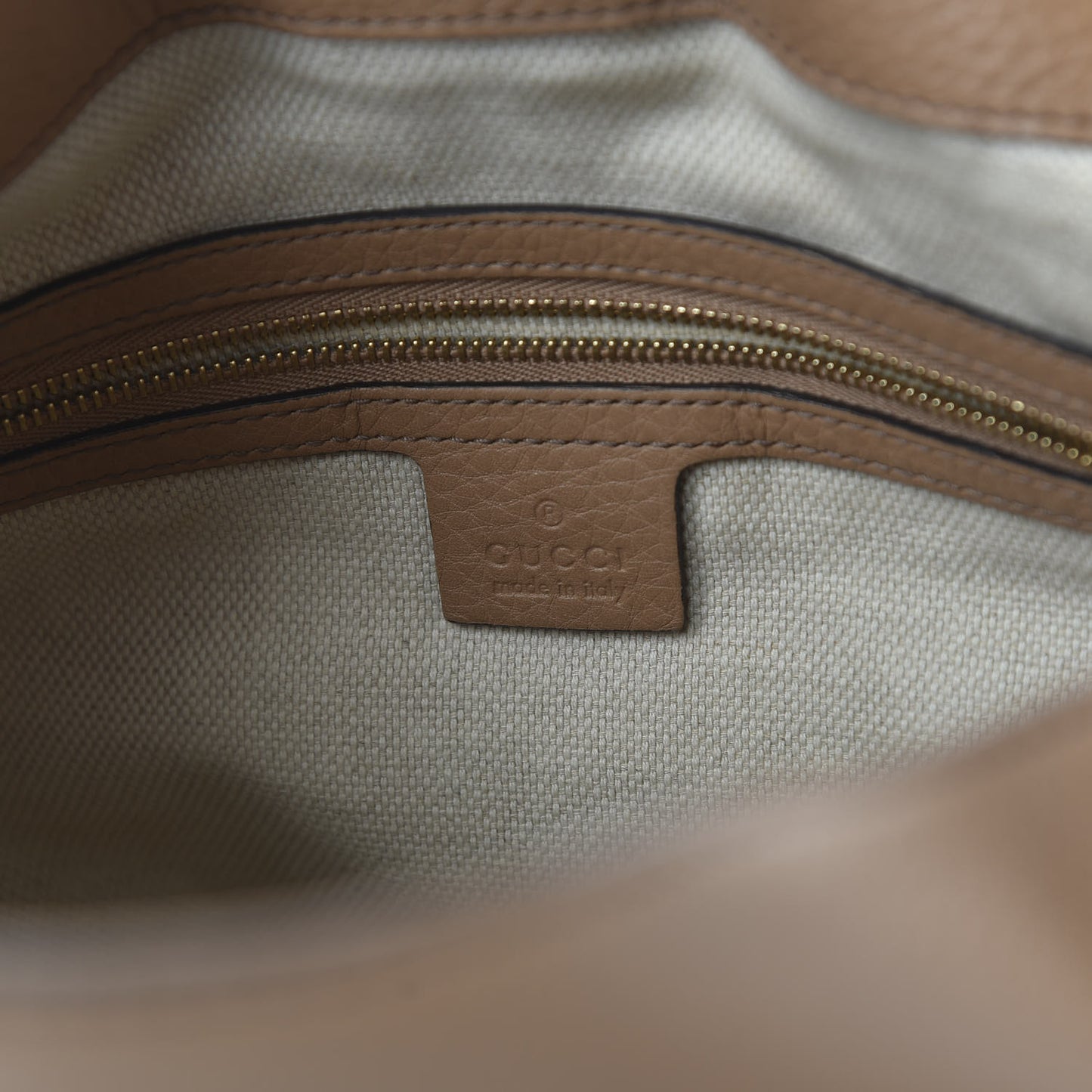Pebbled Calfskin Medium Soho Chain Shoulder Bag Rose Beige