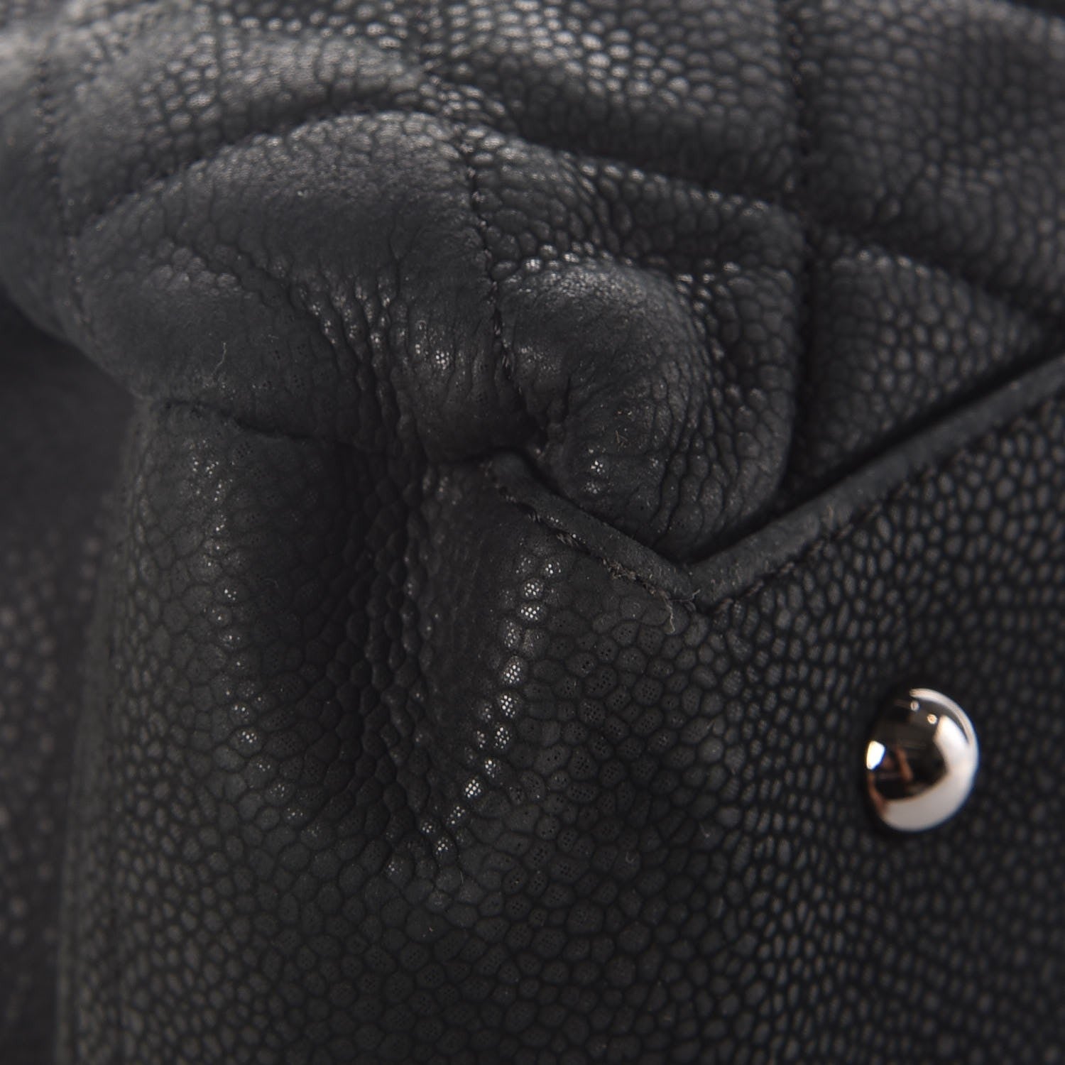 Chanel Iridescent Caviar Medium Lady Pearly Flap Black 9 of 13