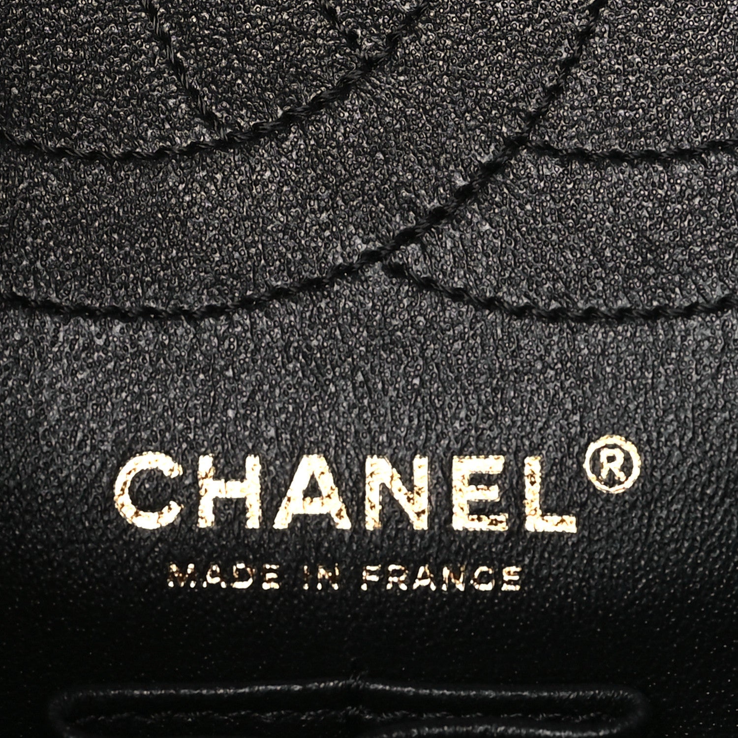 Chanel Lambskin Metallic Calfskin Crocodile Embossed 2.55 Cocodile Reissue 225 Flap Black Gold Black Gold 6 of 10