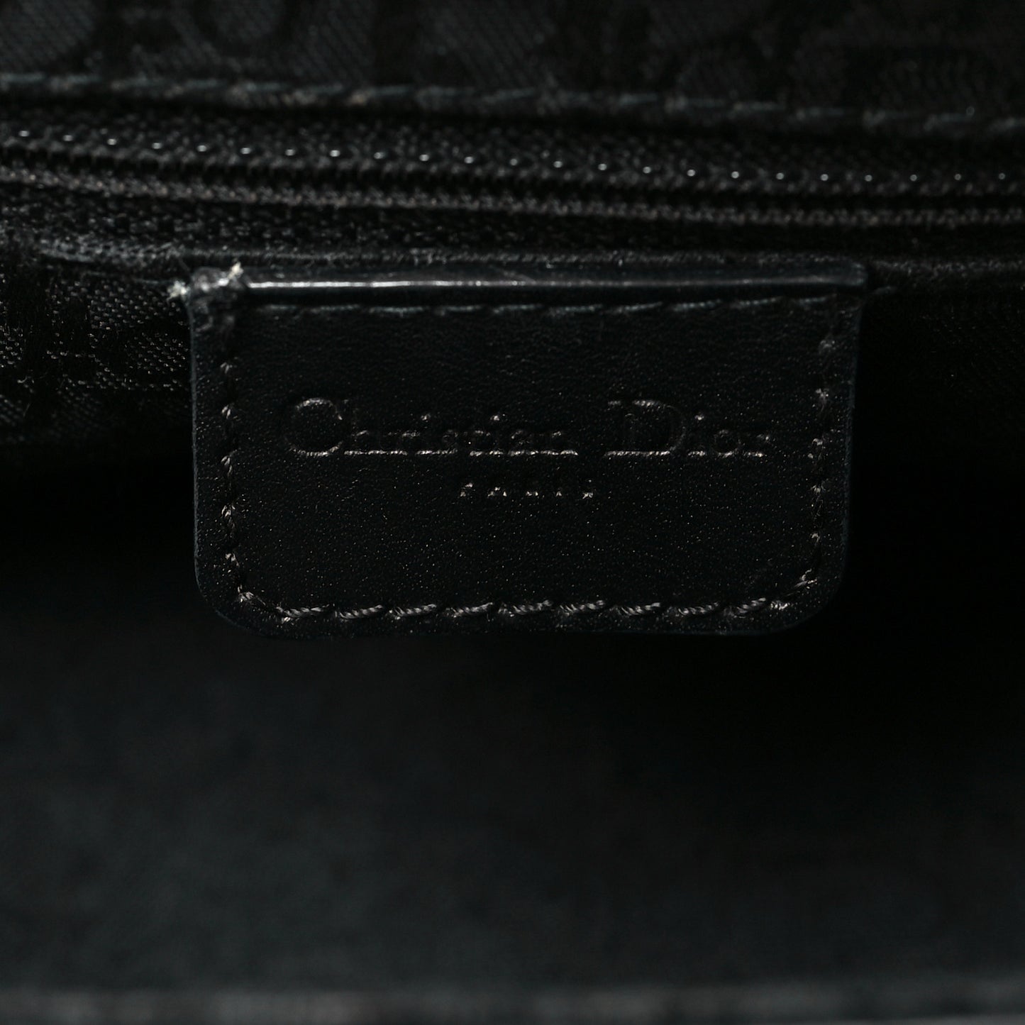 Street Chic Columbus Ave Shoulder Bag Black