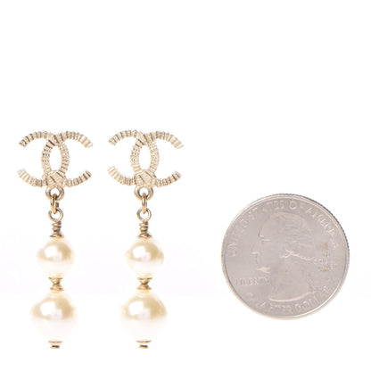 Chanel CC Pearl Drop Earrings Gold 2 of 4