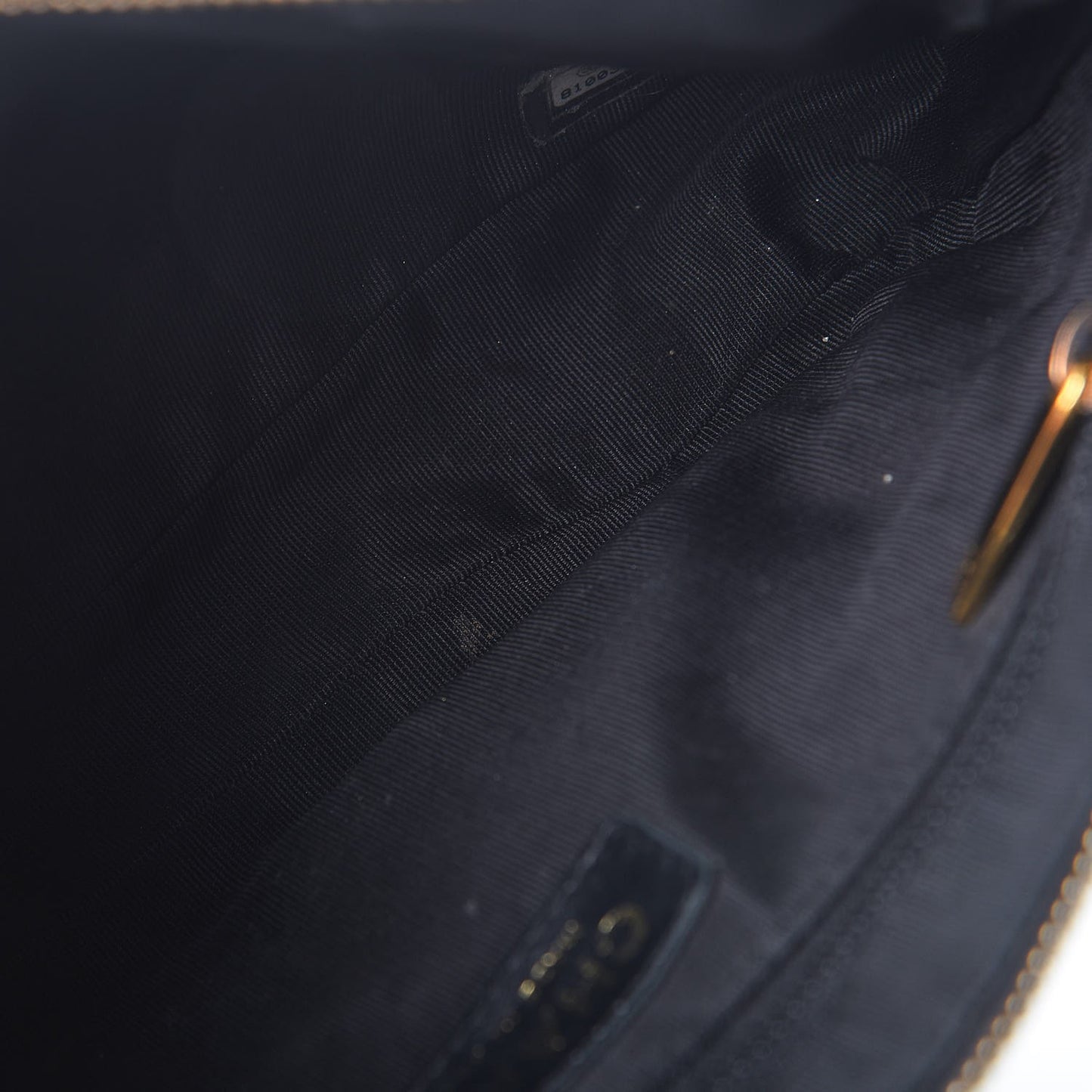Caviar Quilted Shoulder Bag Black
