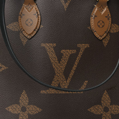 Louis Vuitton Reverse Monogram Giant Onthego MM 7 of 10