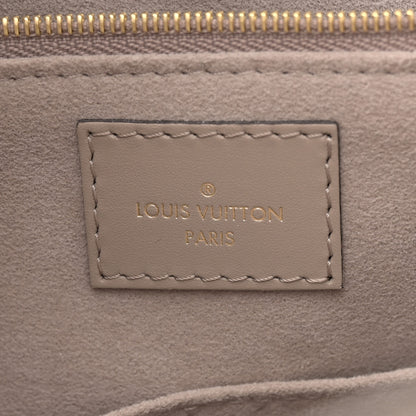 Louis Vuitton Empreinte Monogram Giant Onthego MM Tourterelle 6 of 12