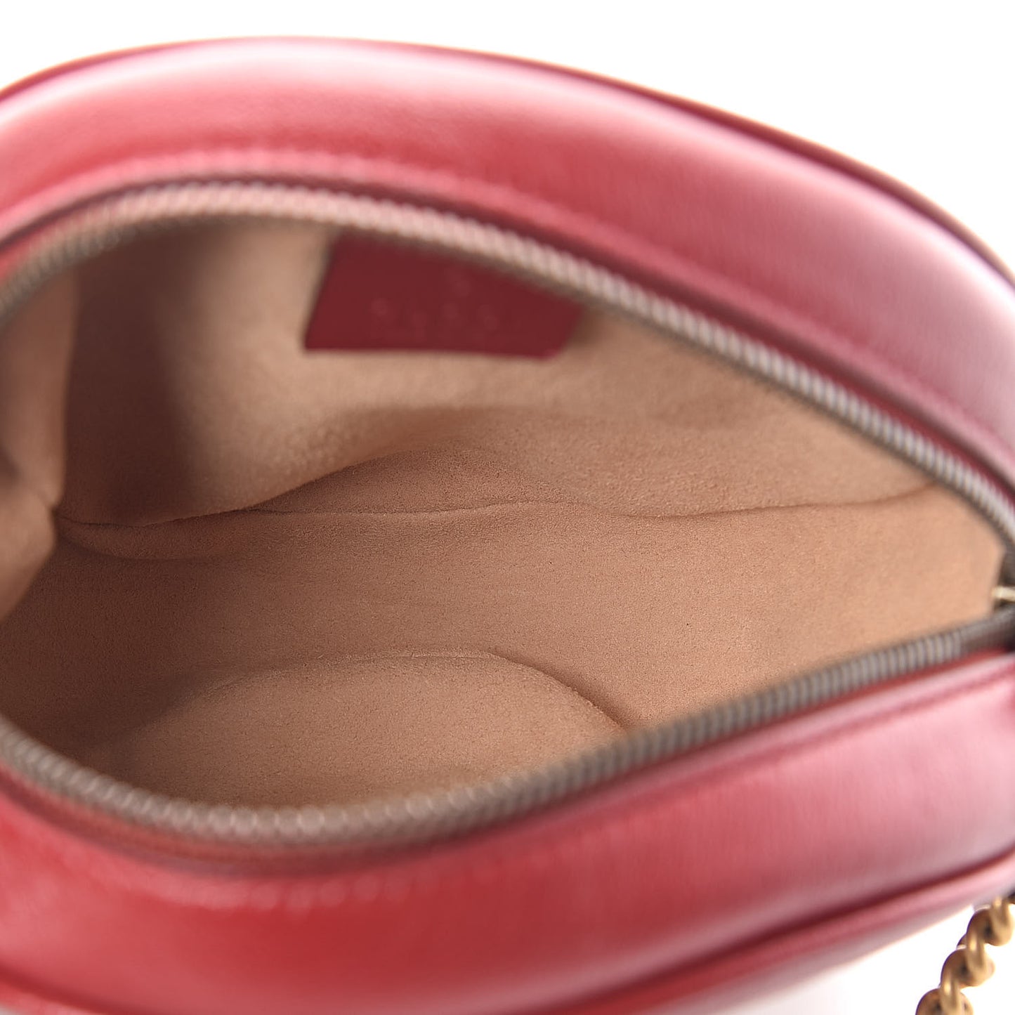 Glazed Calfskin Matelasse Heart Mini GG Marmont Round Shoulder Bag Romantic Cerise