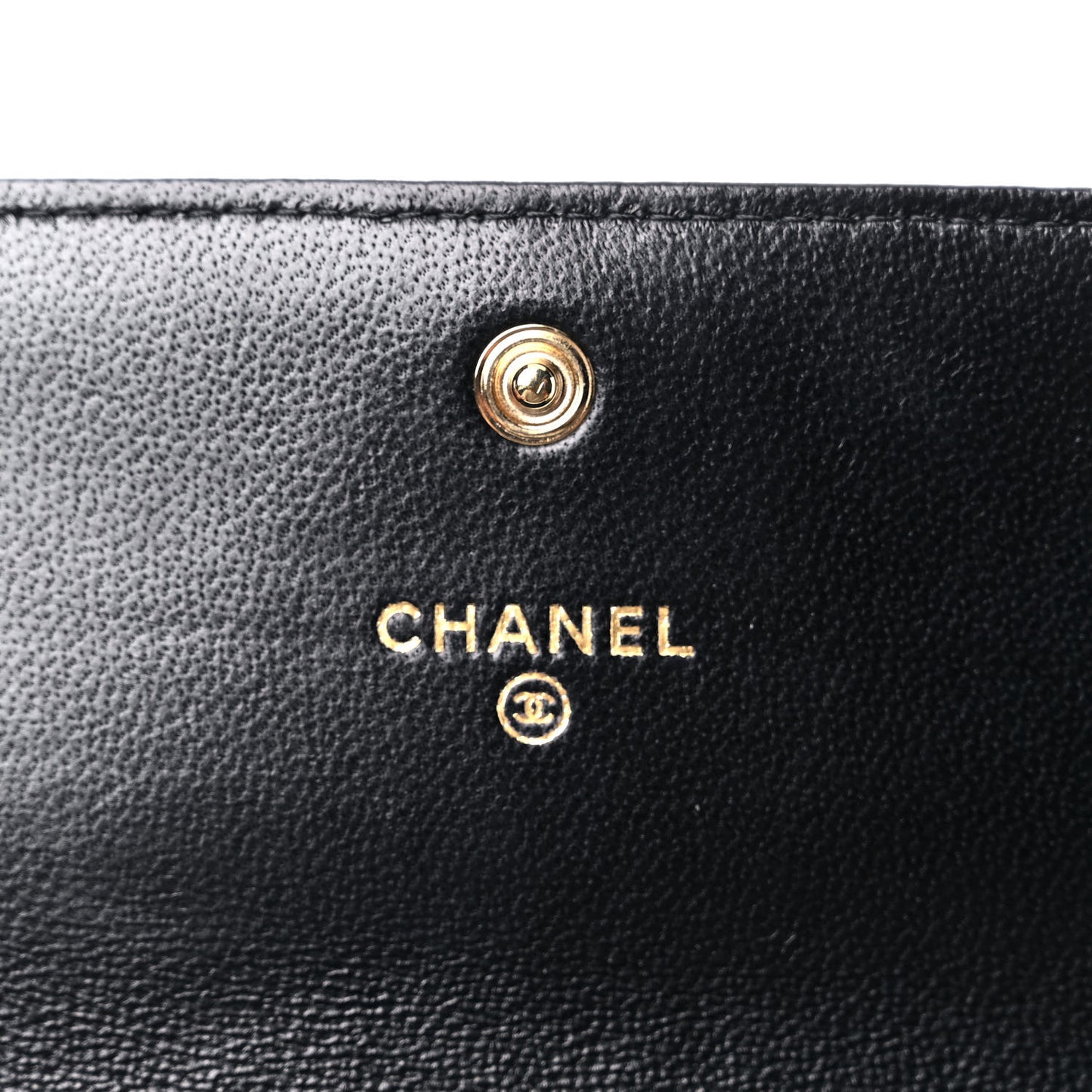 Lambskin Quilted Medium Chanel 19 Flap Wallet Black