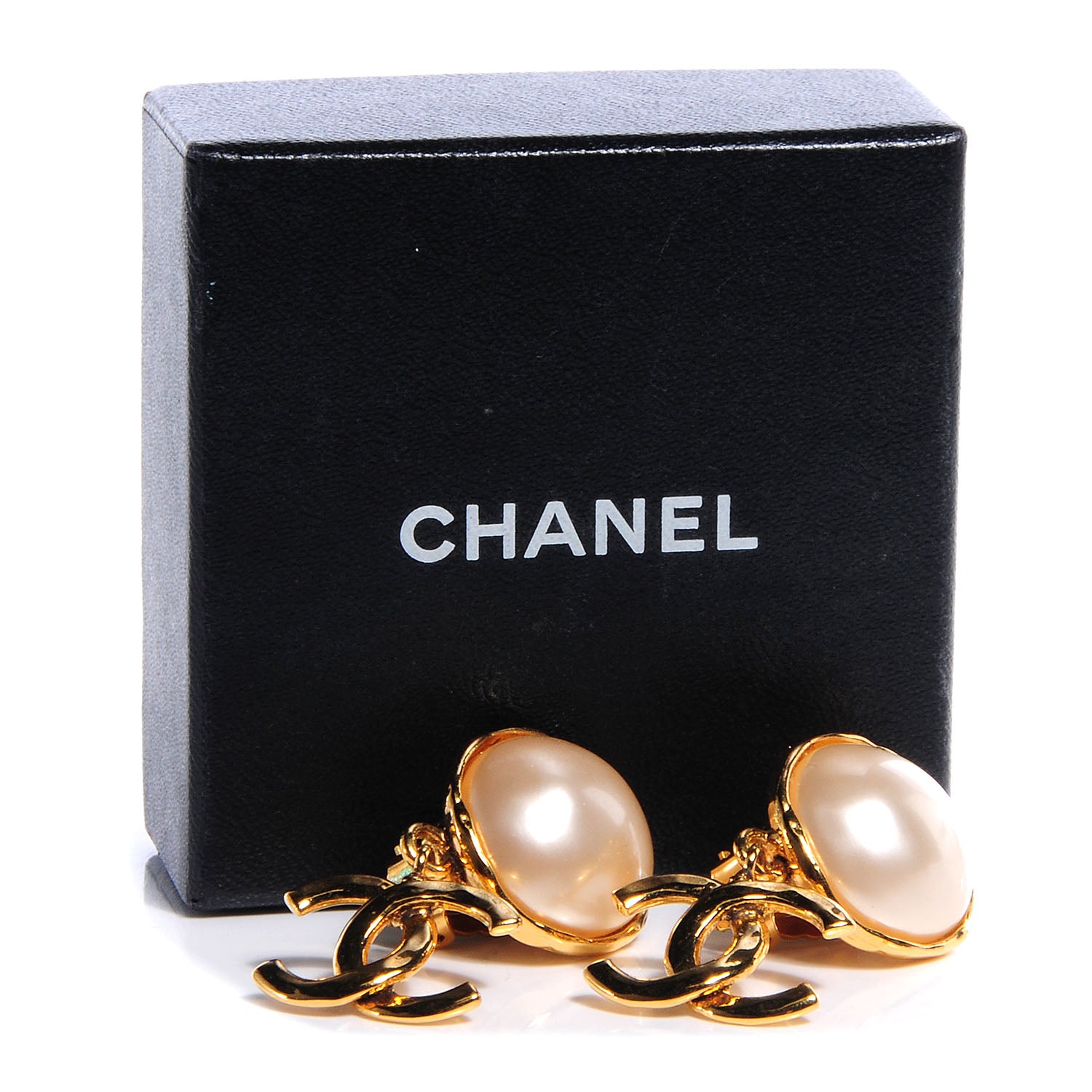 Chanel Gold And Pearl CC Drop Clip On Earrings 5 of 5