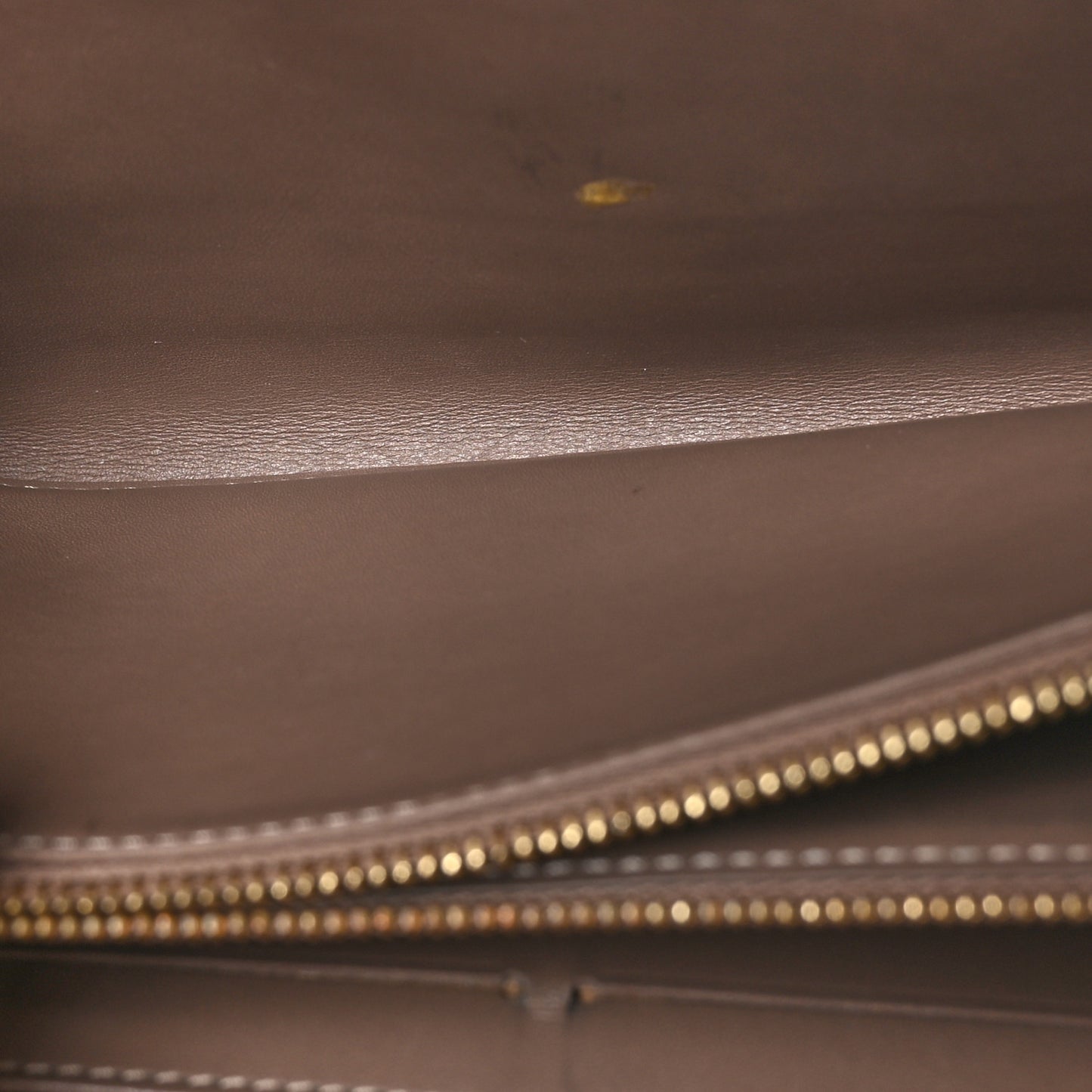 LOUIS VUITTON Vernis Sarah Wallet Noisette