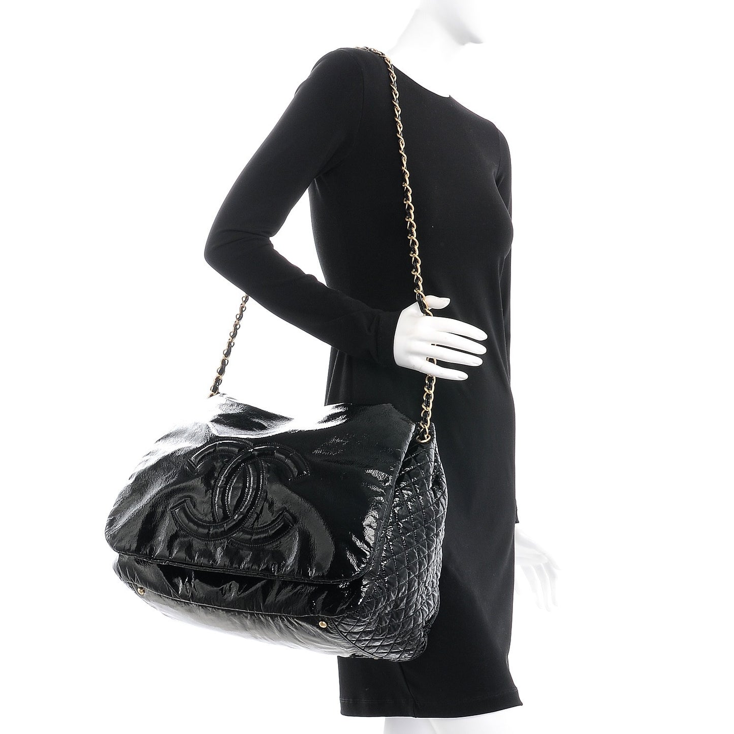 Vinyl XL Rock and Chain Flap Black