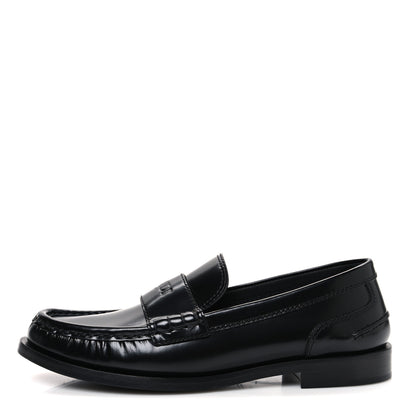 Fendi Vitello Logo Loafers 39 Black 1 of 11