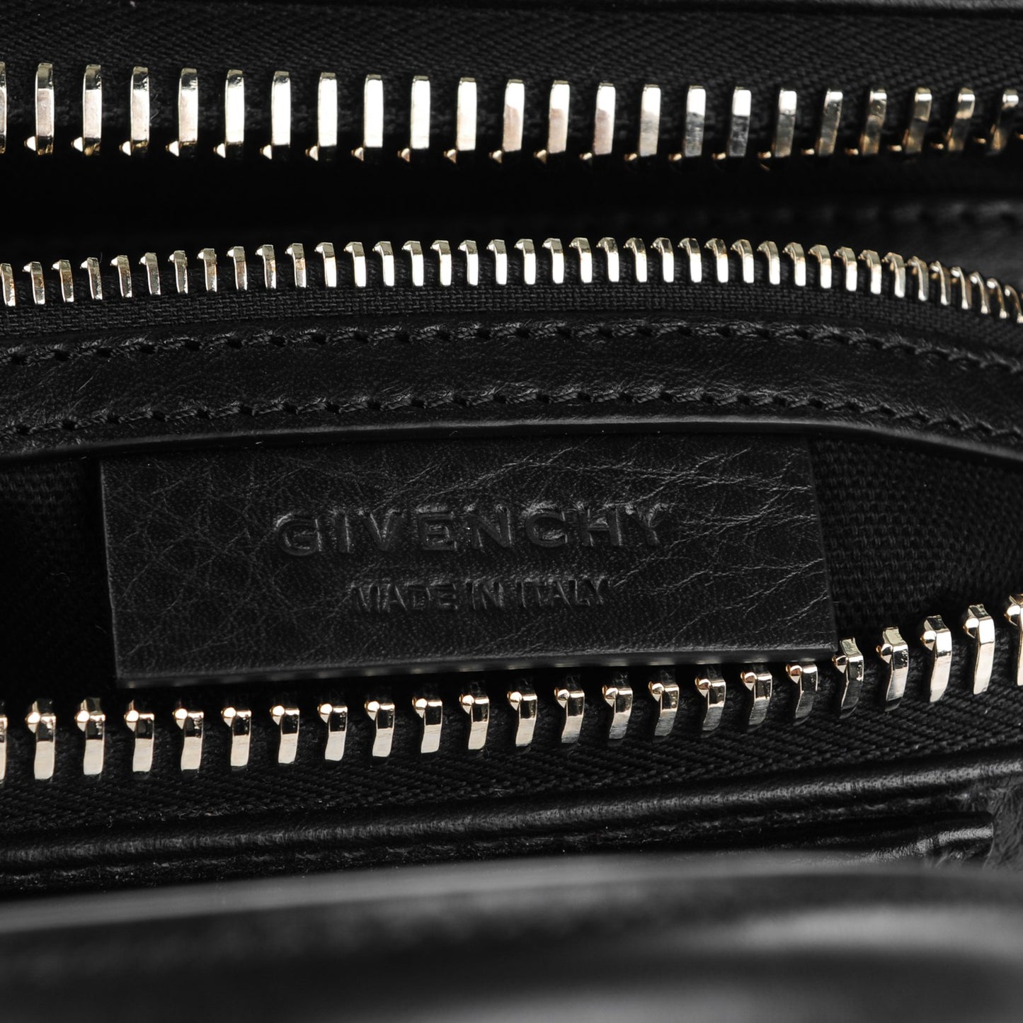 Calfskin Crocodile Embossed Small Antigona Black