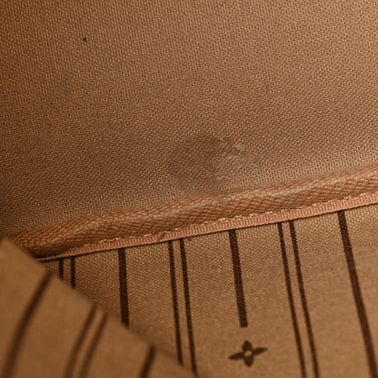 Louis Vuitton Monogram Neverfull MM 11 of 12