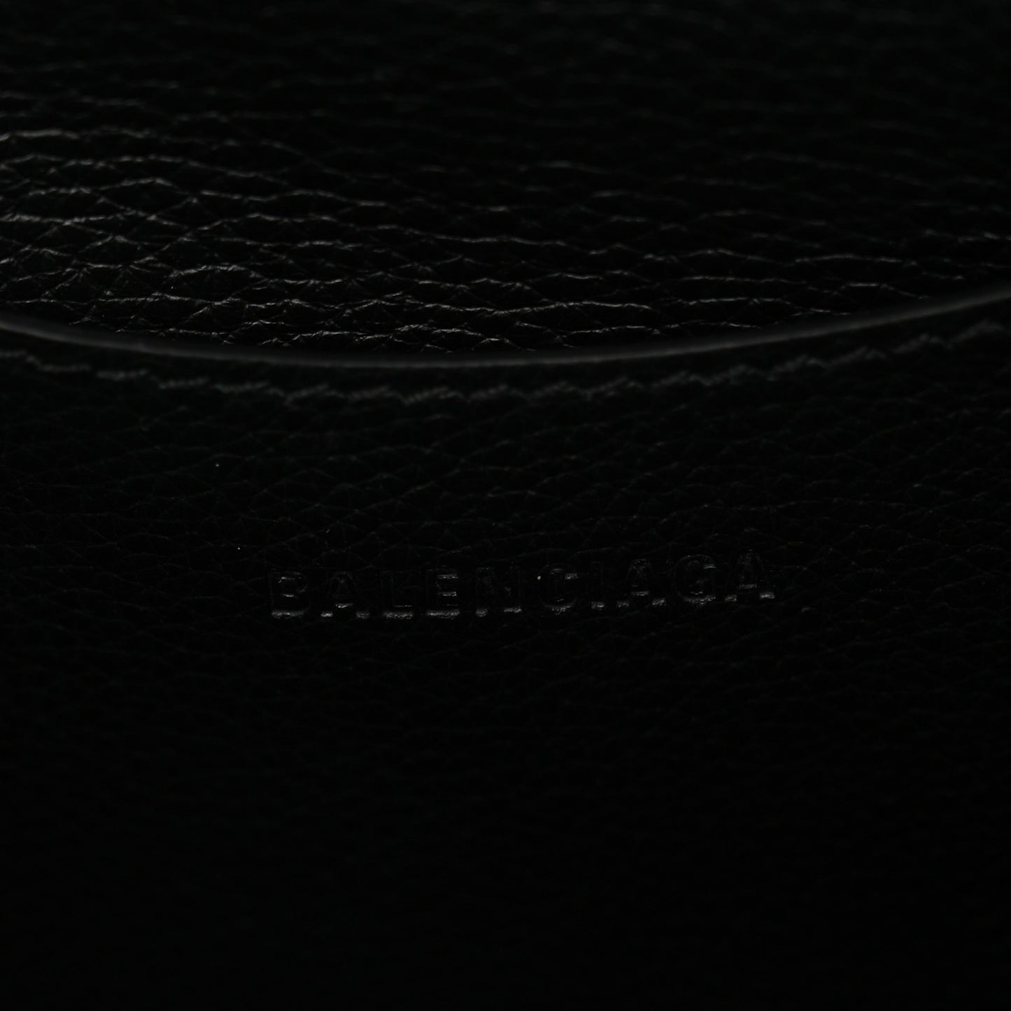 Grained Calfskin Neo Classic Gold Hardware S City Black
