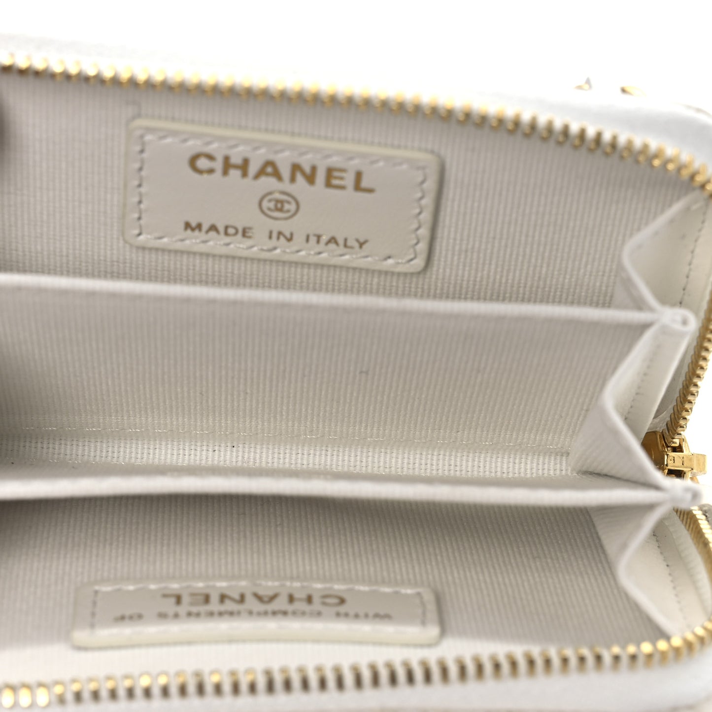 Tweed Quilted Bow Flap Card Holder On Chain White