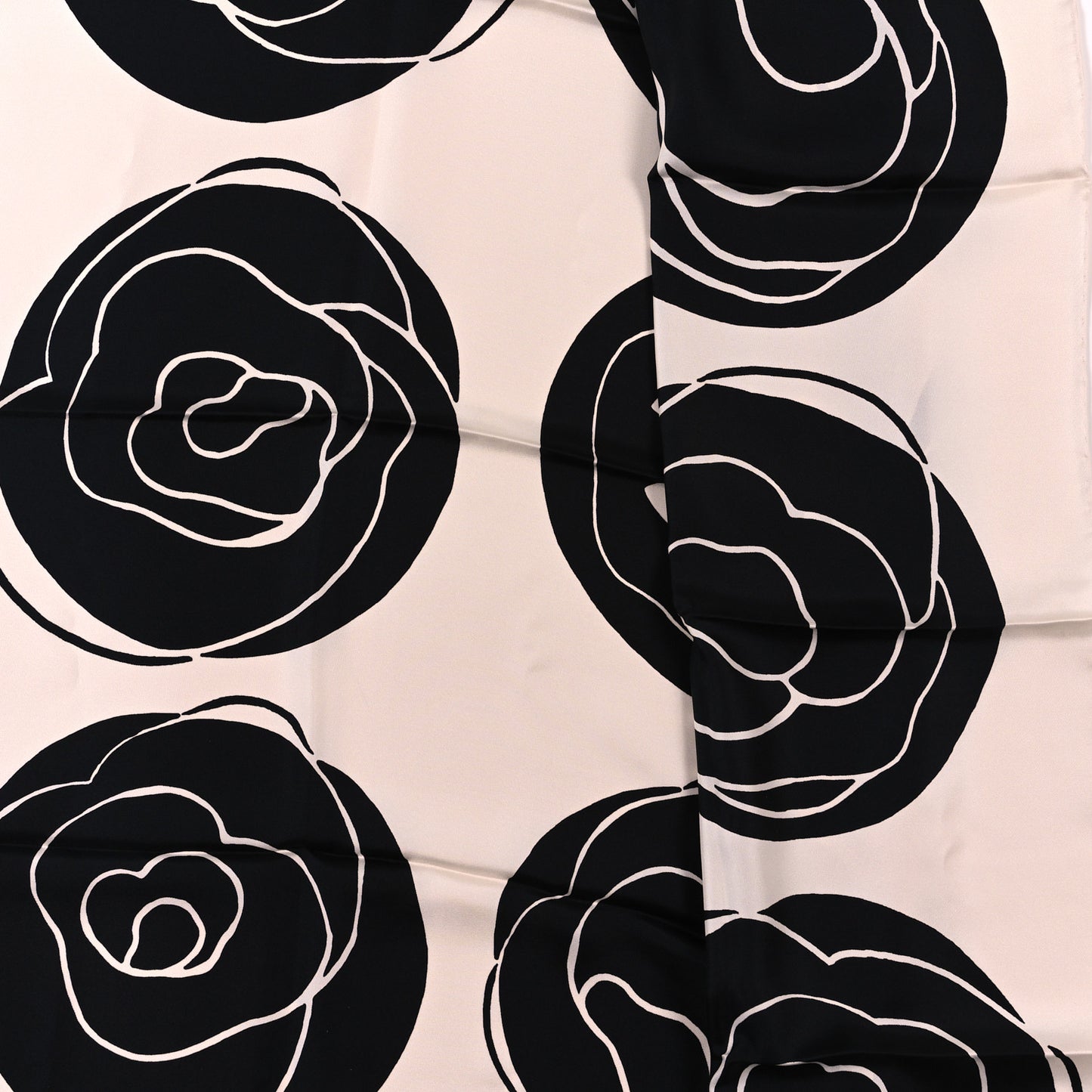 Silk CC Camellia Scarf Black White