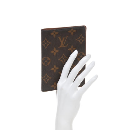 Louis Vuitton Monogram Passport Cover 2 of 7