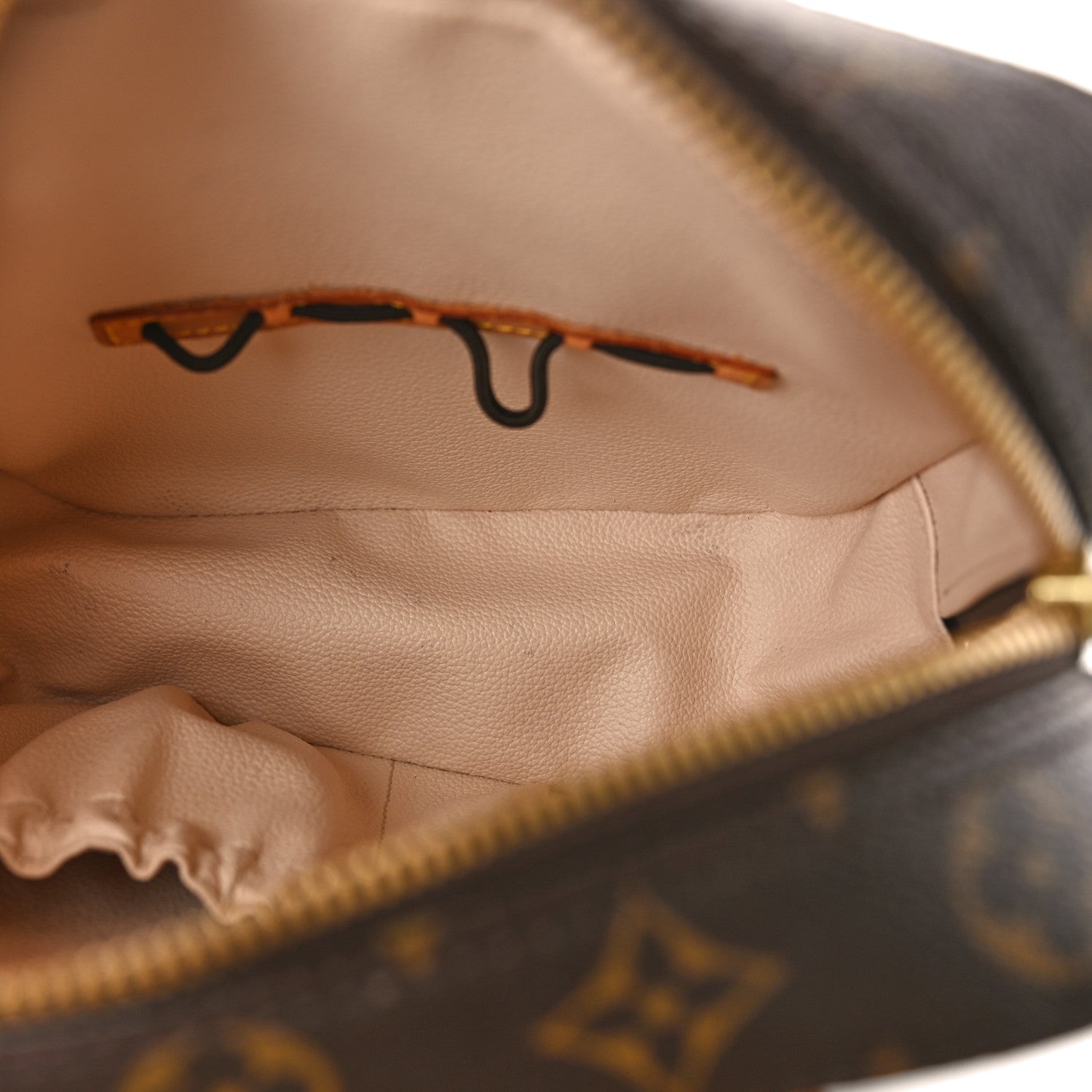Louis Vuitton Monogram Spontini 5 of 8