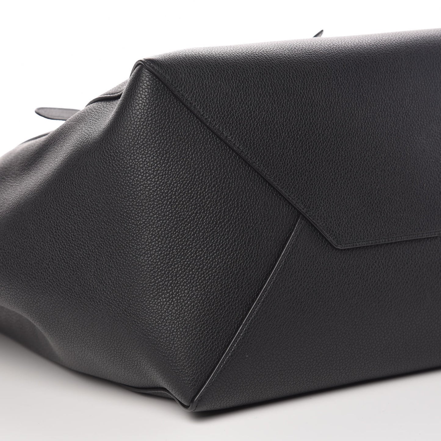 Soft Grained Calfskin Medium Belt Cabas Phantom Black