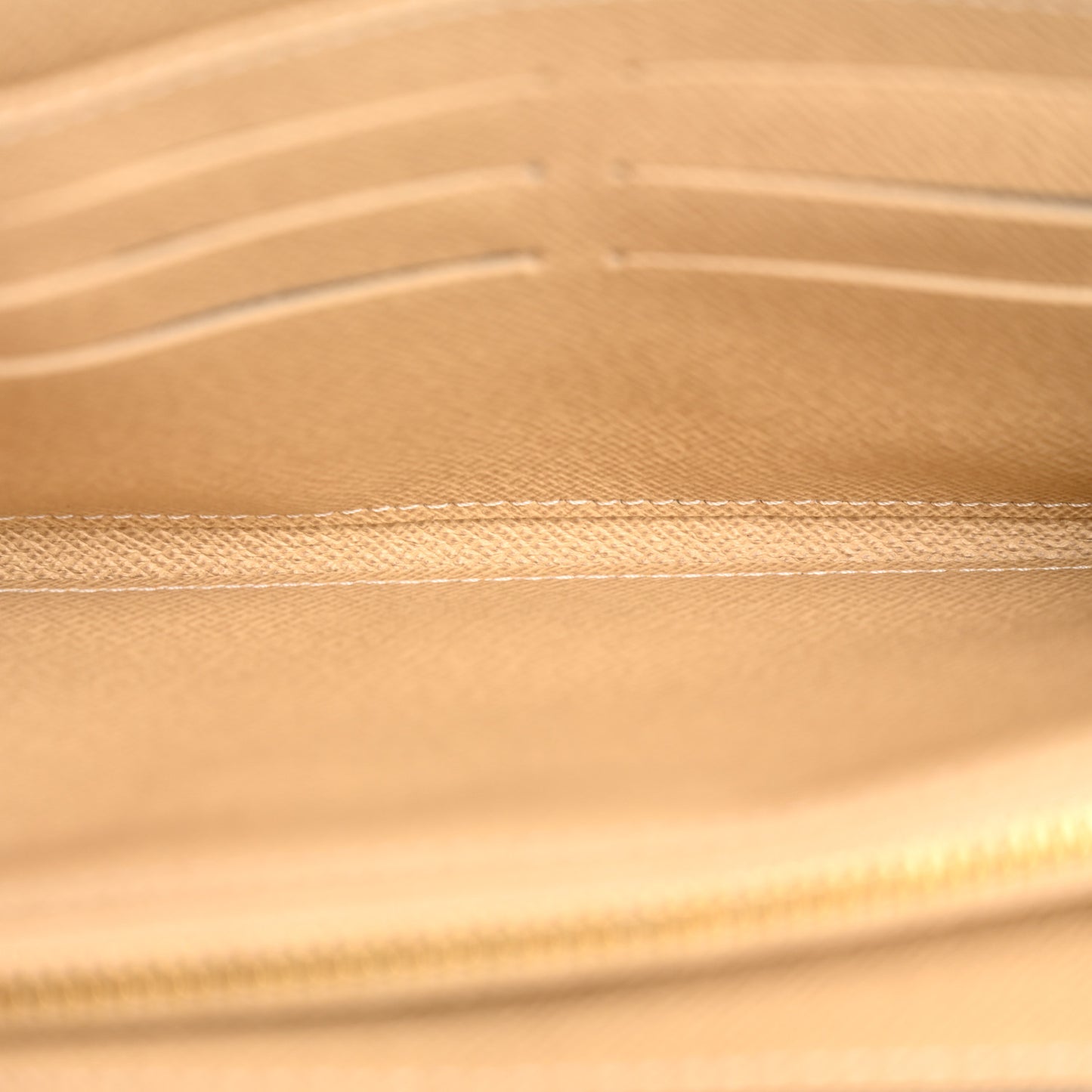 Monogram Dentelle Sarah Wallet Gold