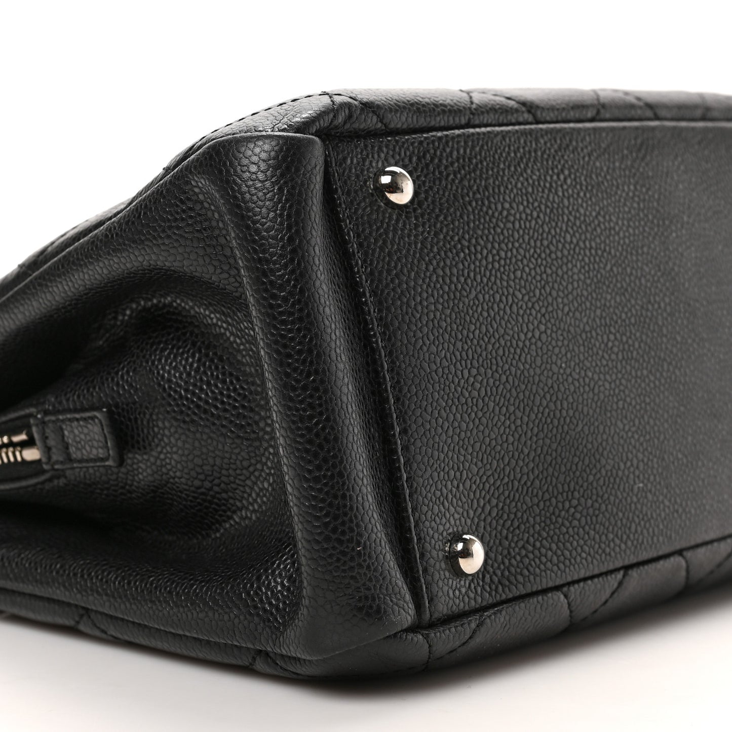 Caviar Quilted CC Timeless Soft Tote Black