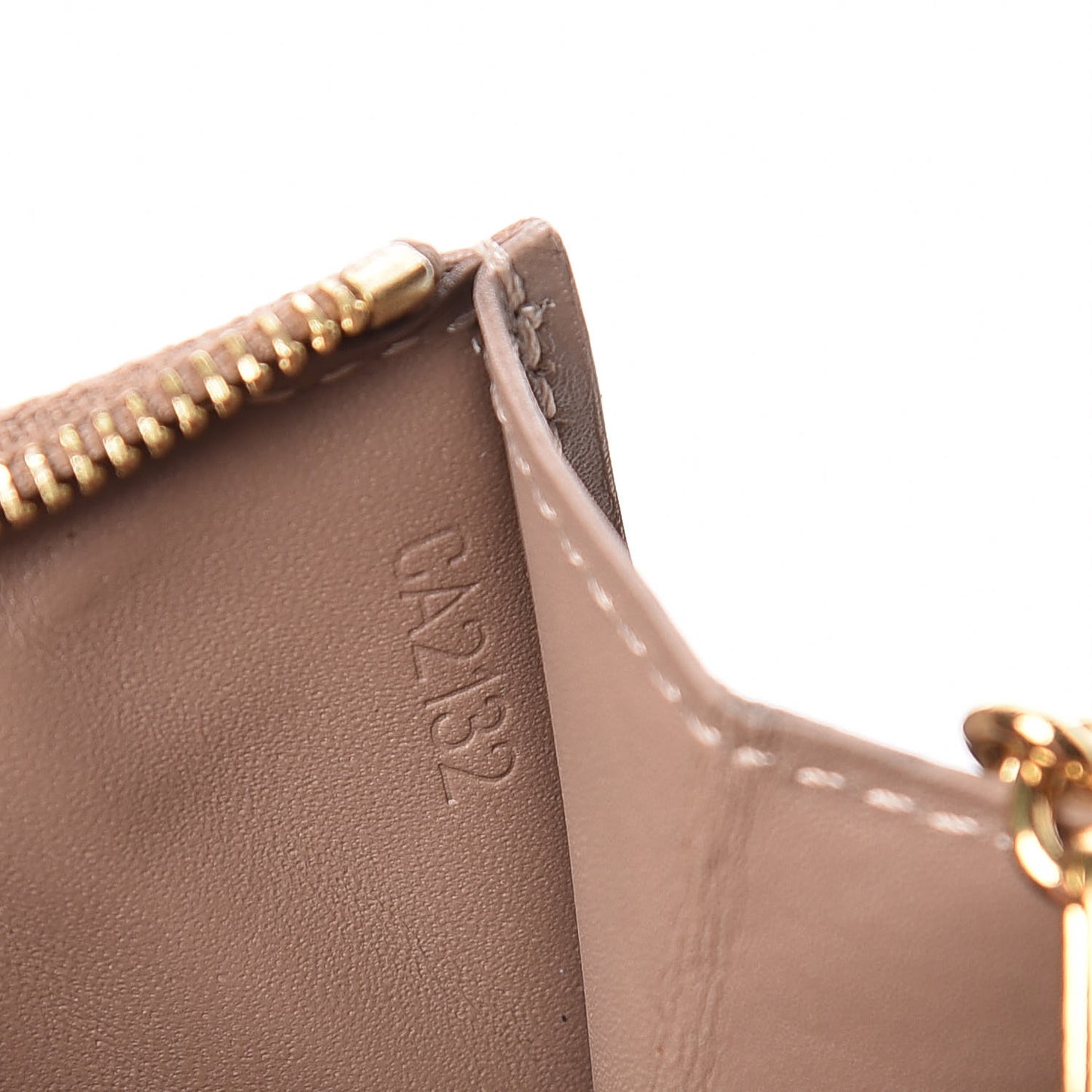 Vernis Key Pouch Beige Poudre