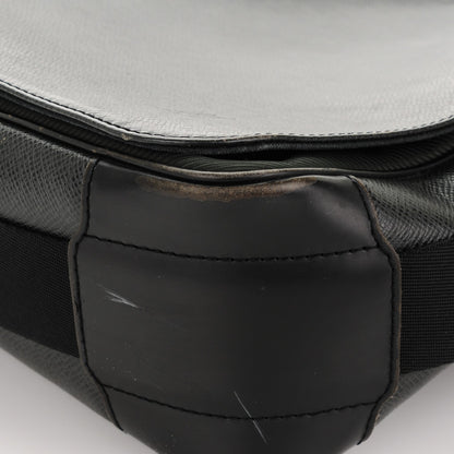 Louis Vuitton Taiga Viktor Messenger Bag Ardoise 8 of 11