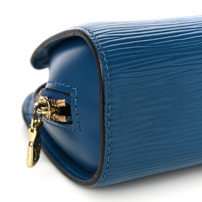 Louis Vuitton Epi Dauphine Cosmetic Pouch Toledo 8 of 12