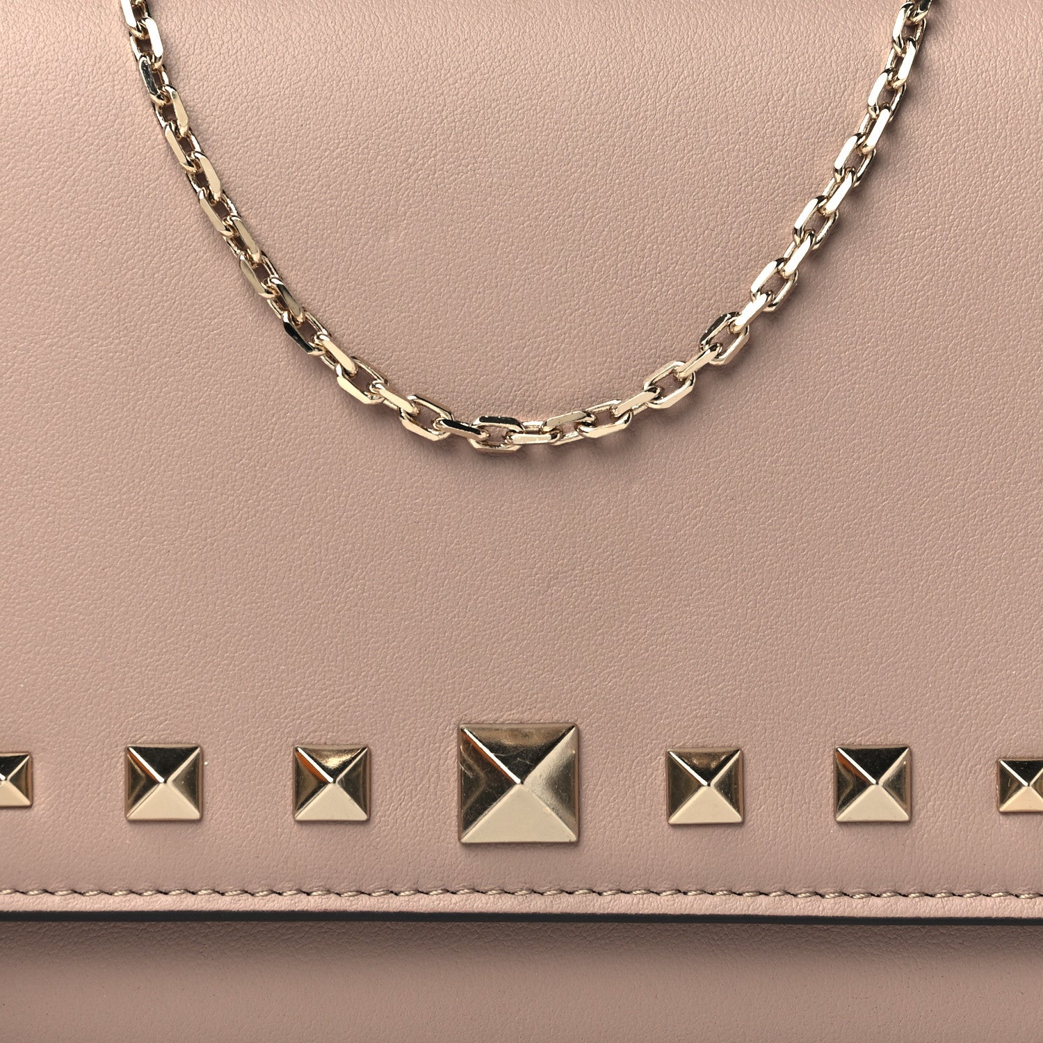 Valentino Garavani Vitello Rockstud Crossbody Wallet on Chain Poudre 7 of 10