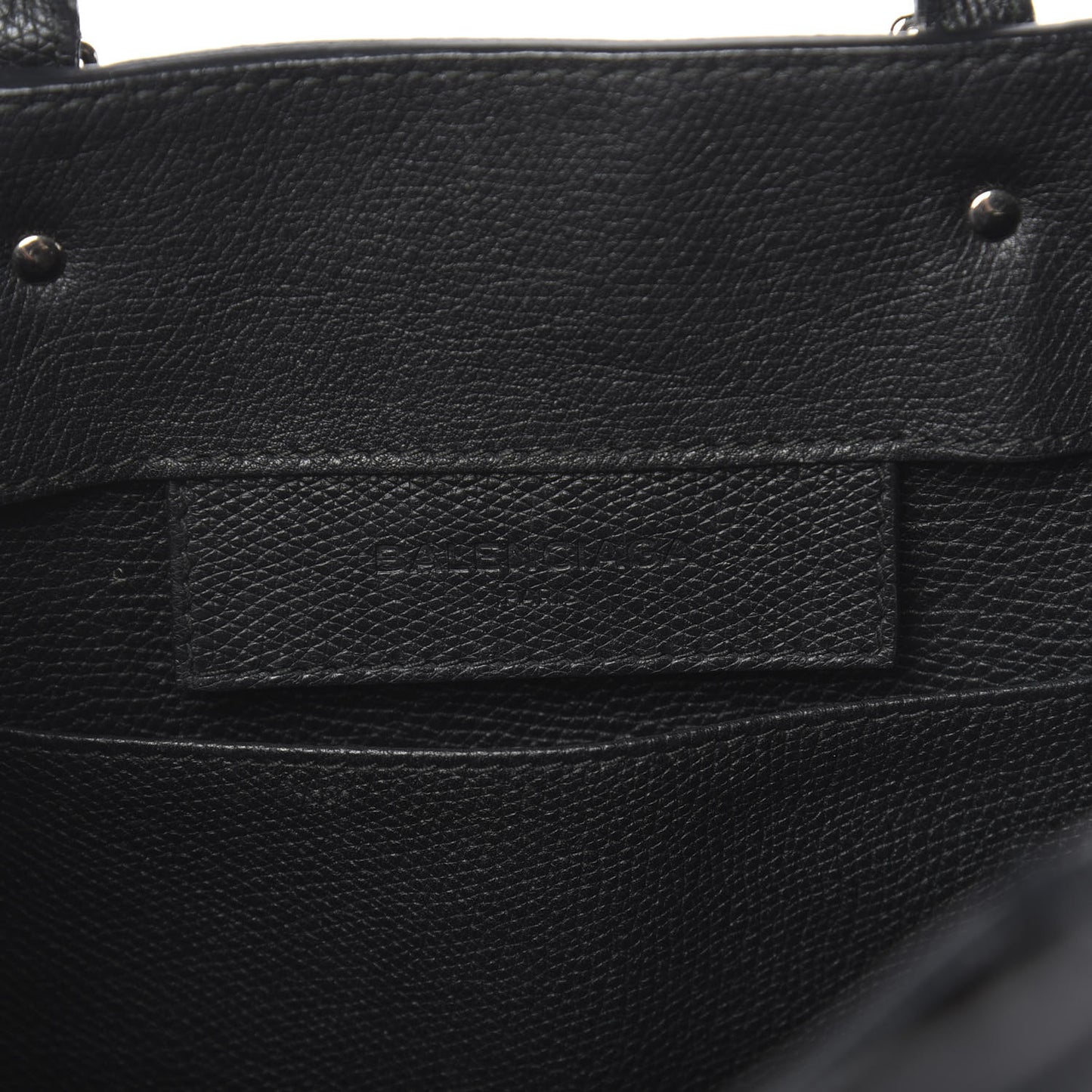 Grained Calfskin Plate Hardware Papier A6 Zip Around Tote Black