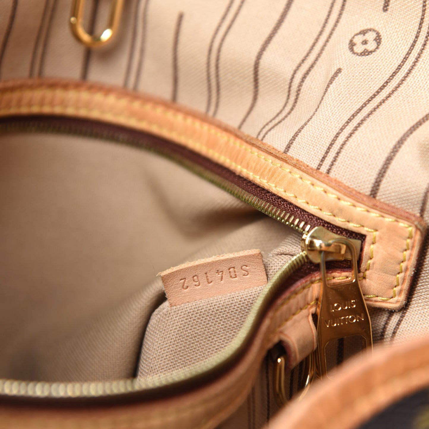 Monogram Delightful MM