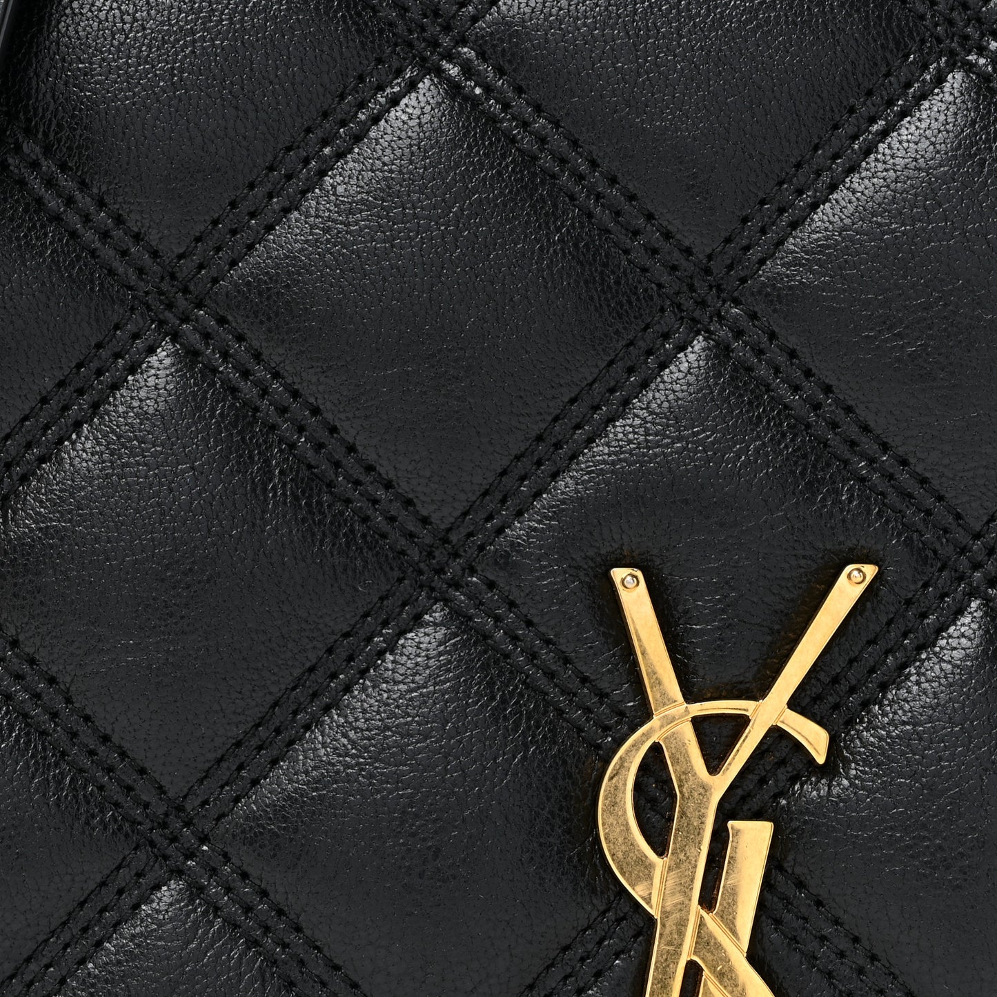 Lambskin Diamond Quilted Becky Chain Wallet Black