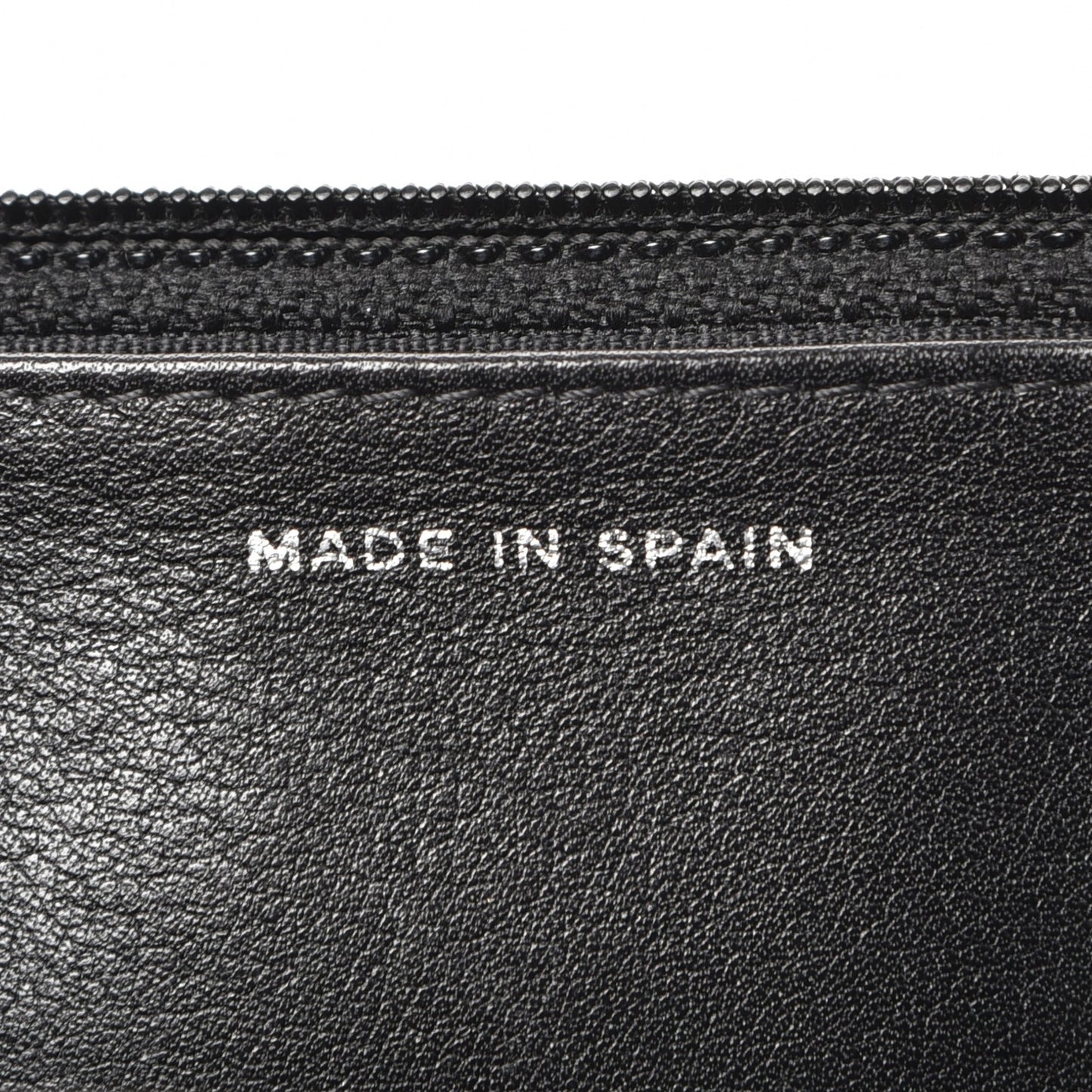 Patent Quilted Wallet On Chain WOC Black