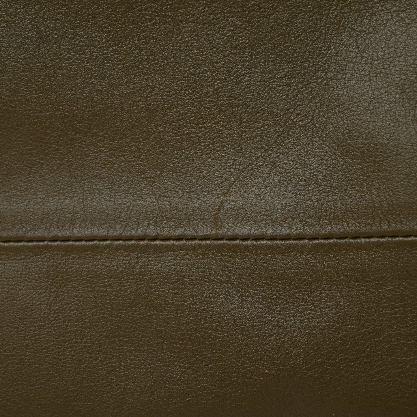 Smooth Butter Calf The Pouch Oversized Clutch Kaki Fondent