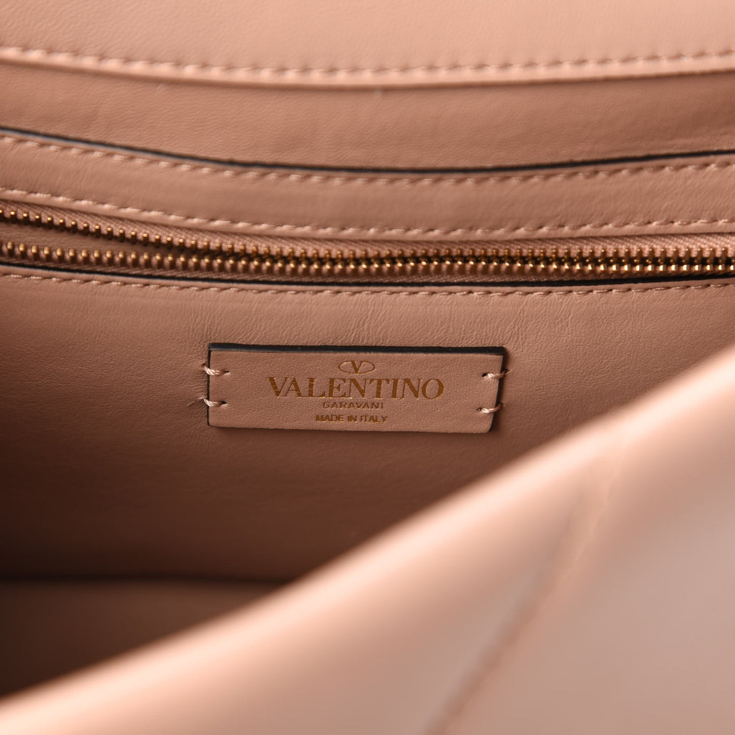 Nappa Large Roman Stud Shoulder Bag Rose Cannelle