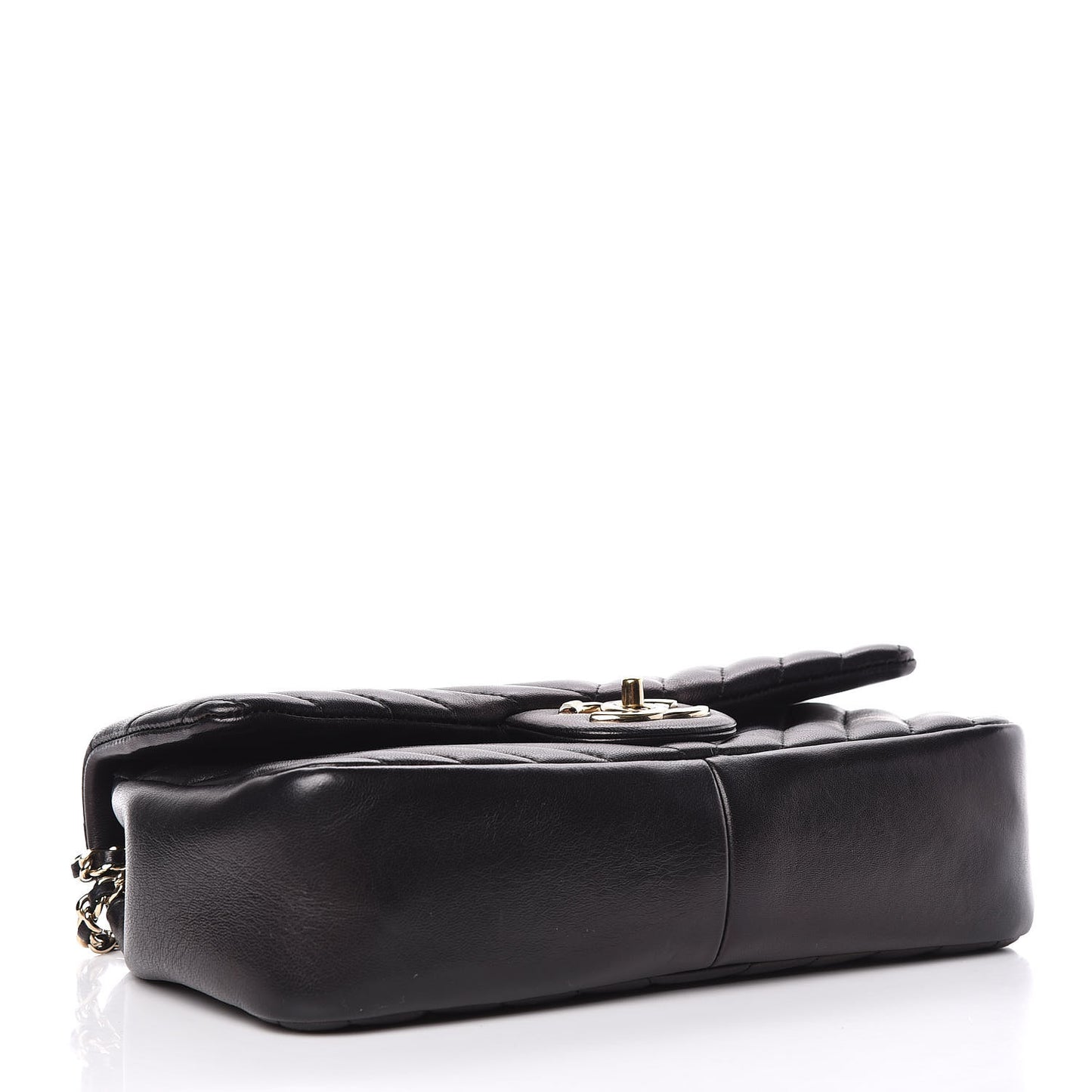 Calfskin Chevron Medium Single Flap Black