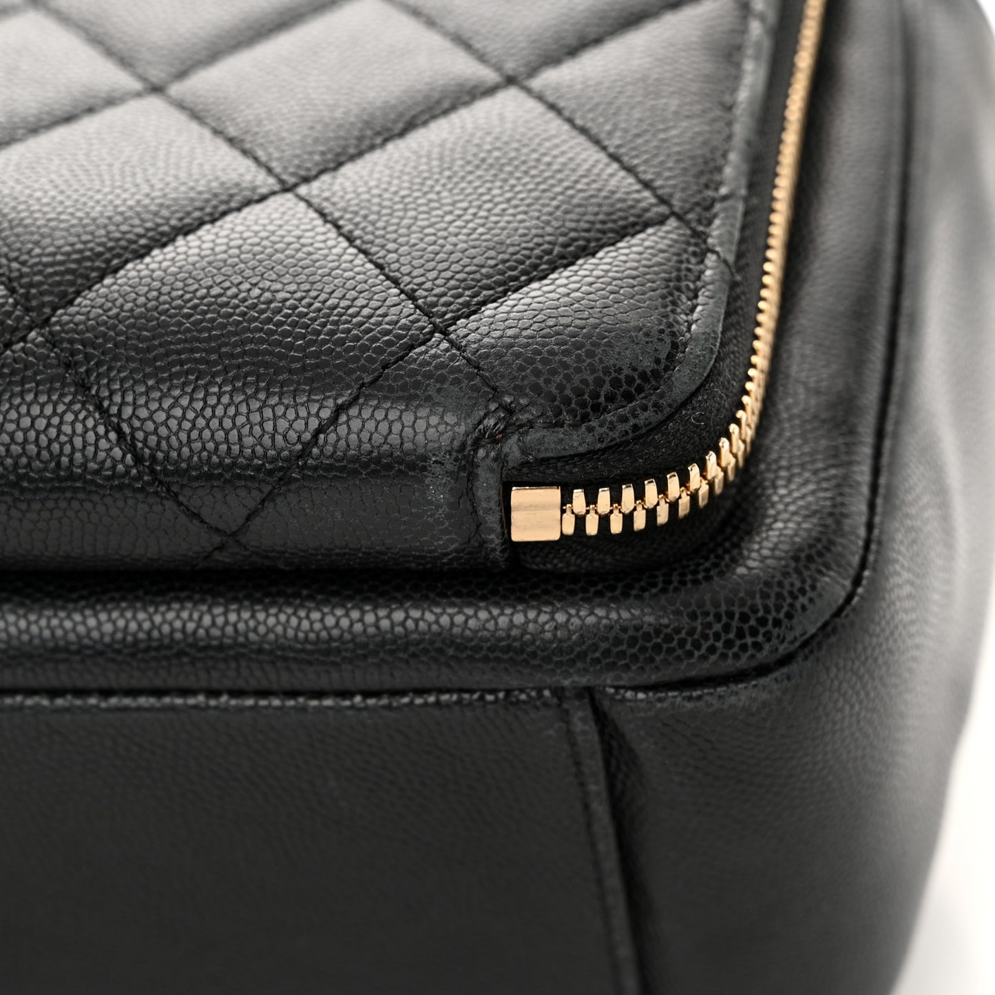 Caviar Quilted Medium Business Affinity Camera Case Black