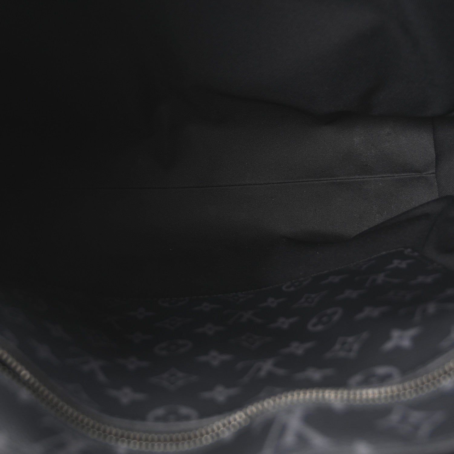 Louis Vuitton Monogram Eclipse Grand Sac 4 of 8