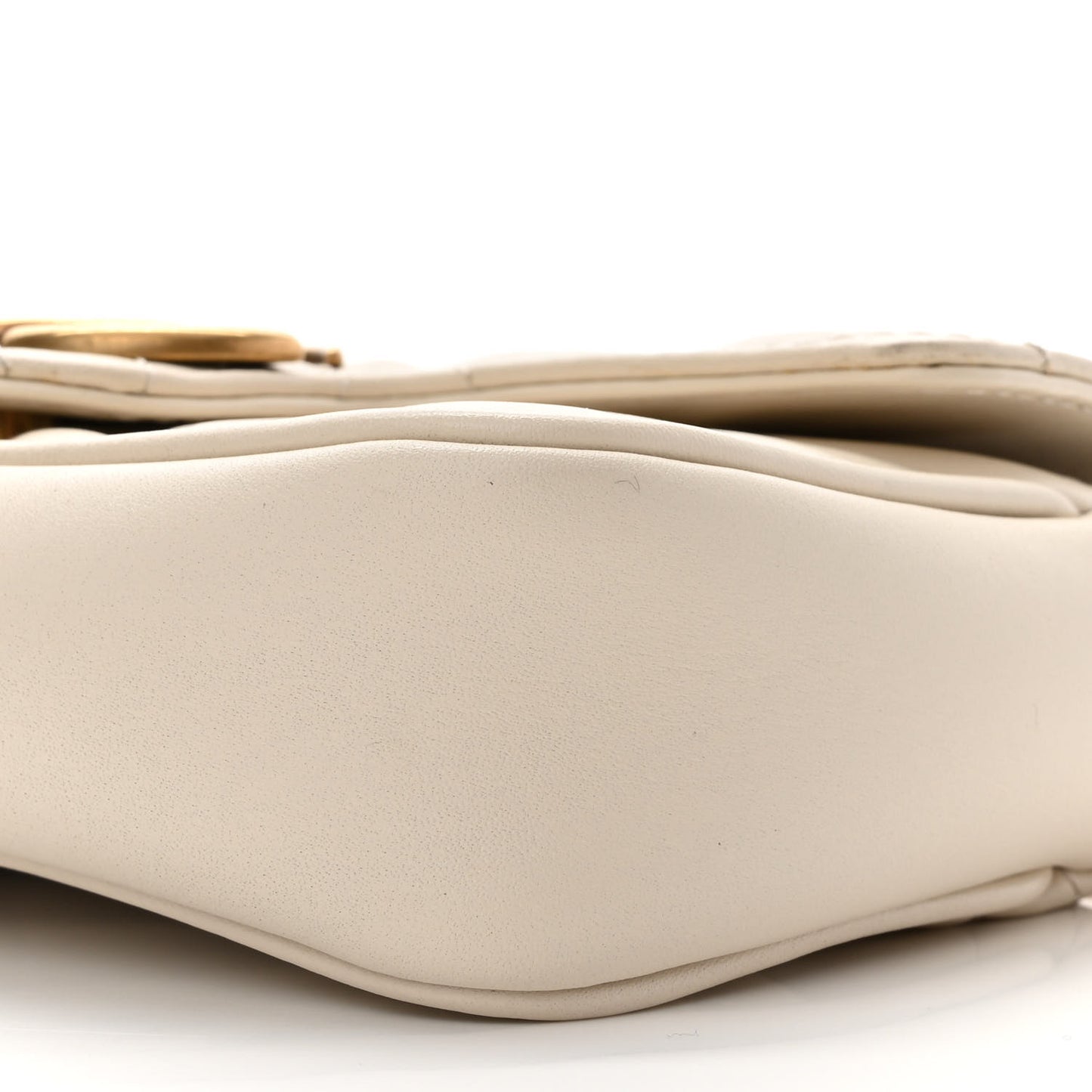 Calfskin Matelasse Super Mini GG Marmont Shoulder Bag White