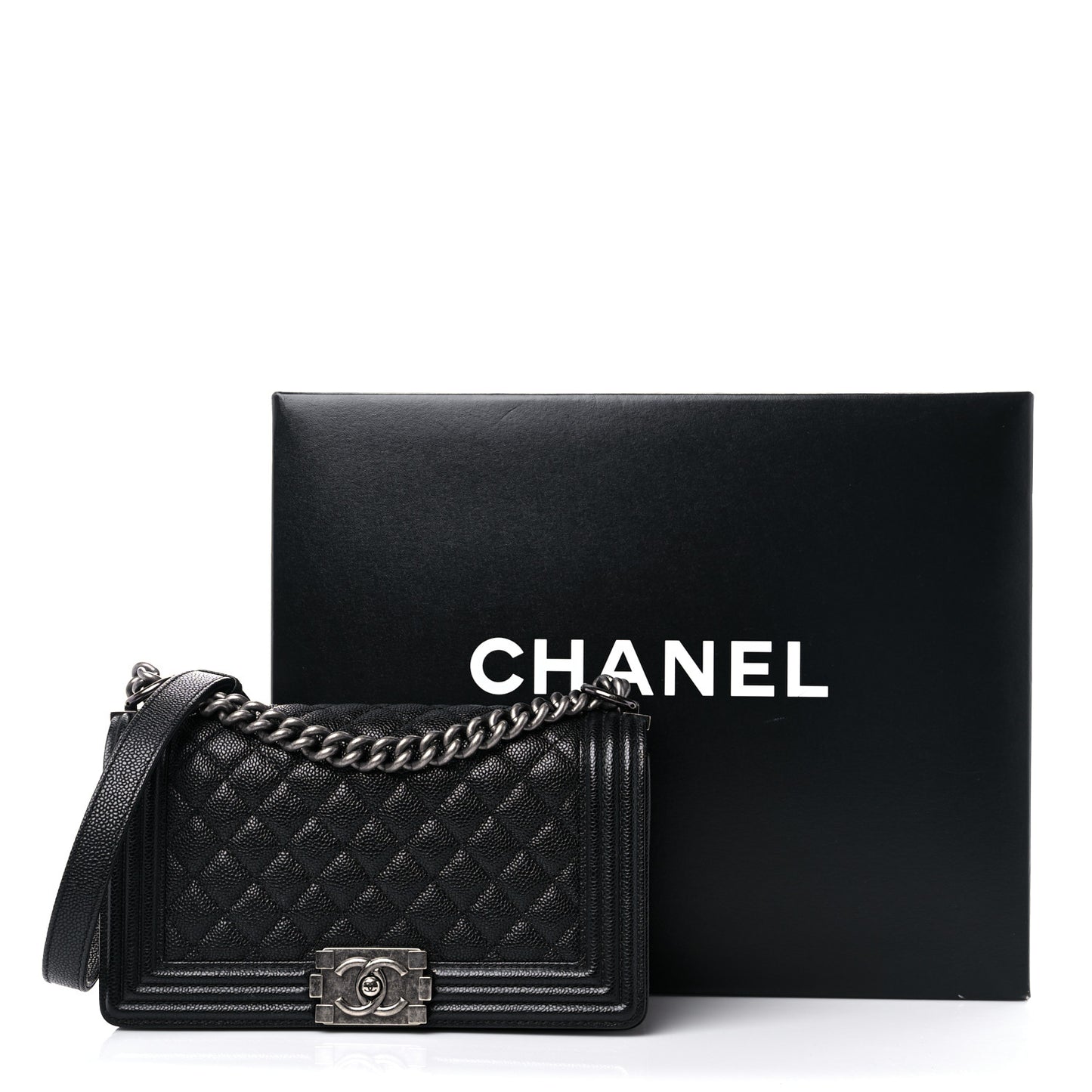 Caviar Quilted Medium Boy Flap Black