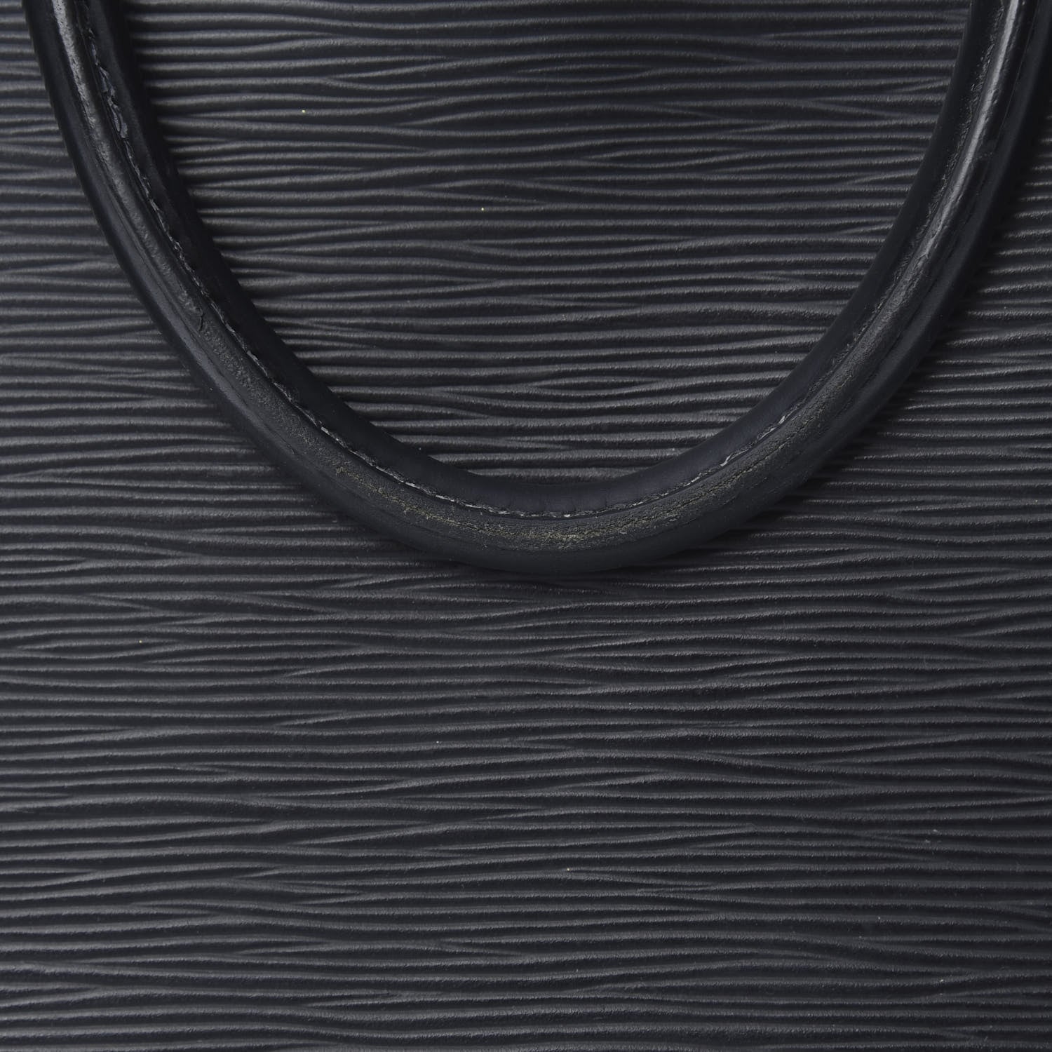 Louis Vuitton Epi Alma GM Black 16 of 20