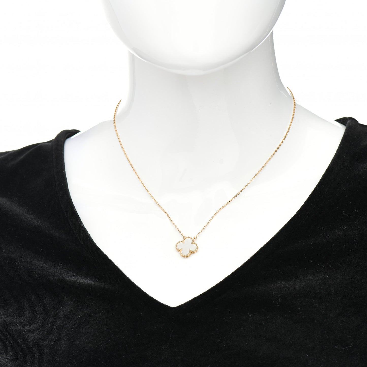 18K Yellow Gold Mother of Pearl Vintage Alhambra Pendant Necklace