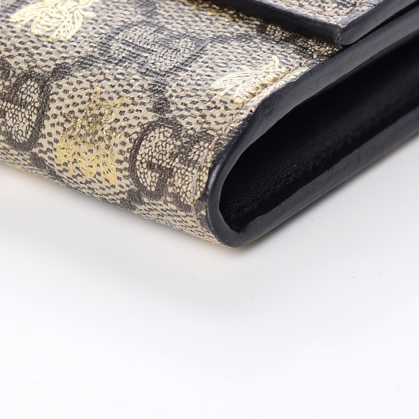 GG Supreme Monogram Bees Continental Wallet Beige Oro Black