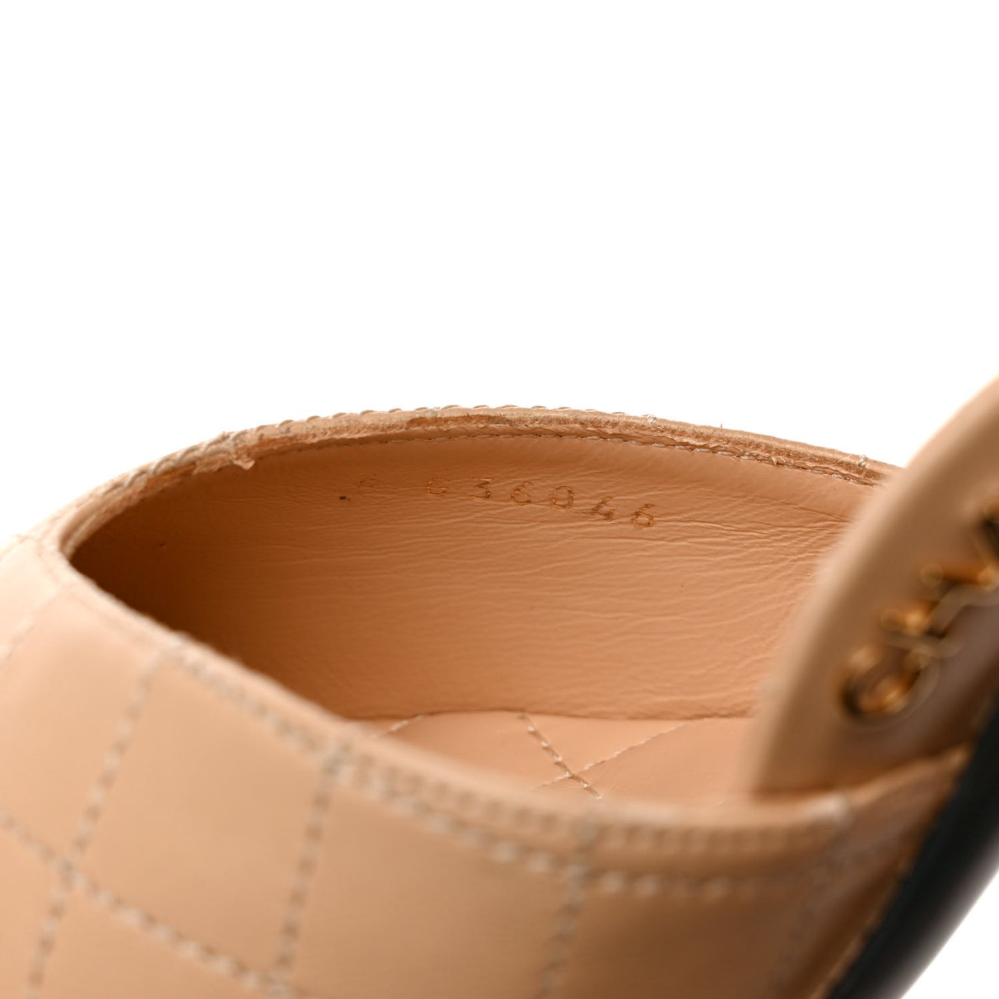 Lambskin Grosgrain Quilted CC Cap Toe Logo Ankle Strap Pumps 41 Black Beige