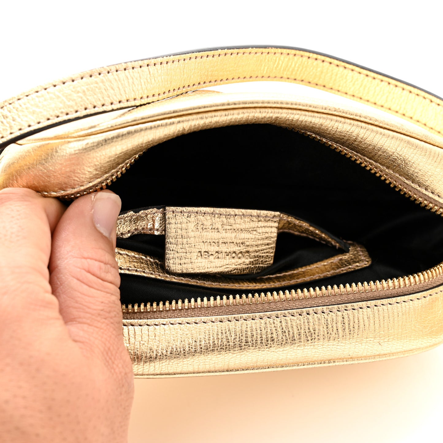 Metallic Calfskin City Goncho Crossbody Camera Bag Gold