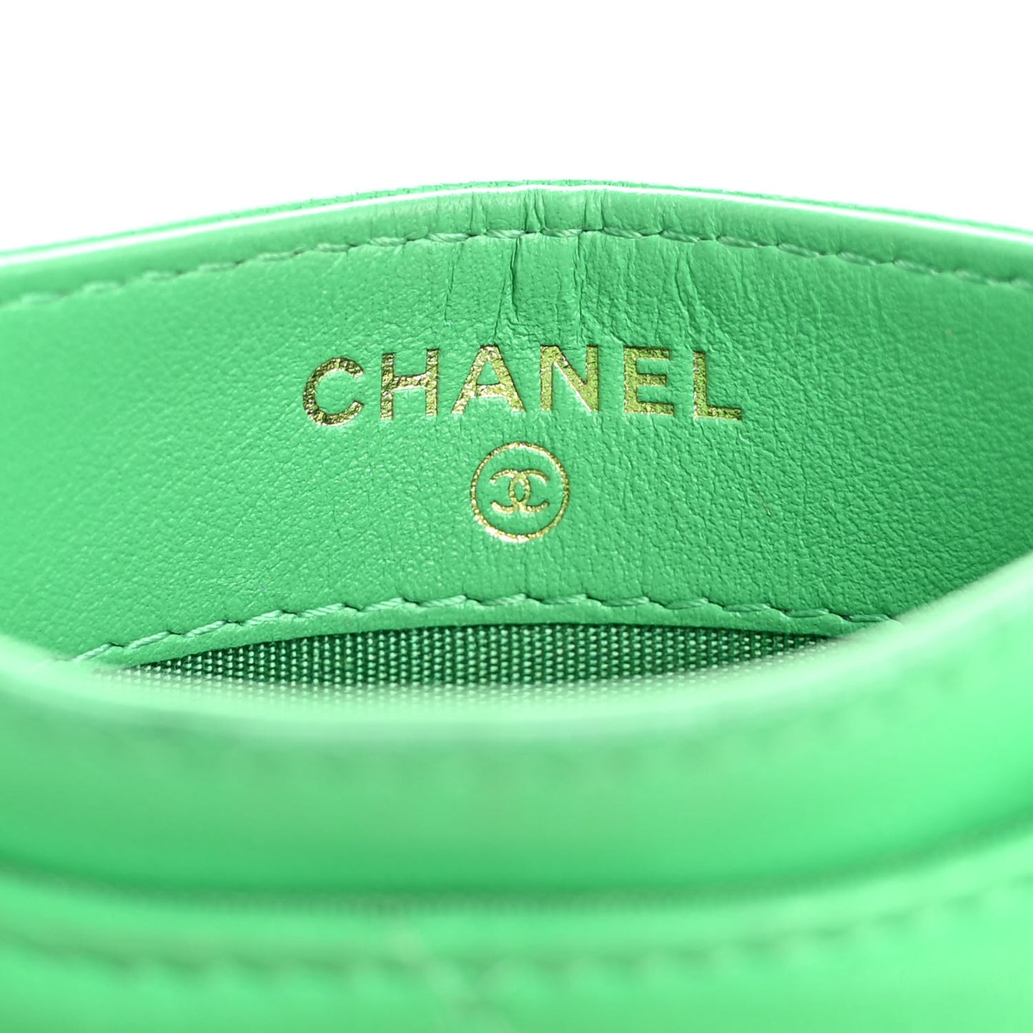 Lambskin Quilted Chanel 19 Card Holder Green