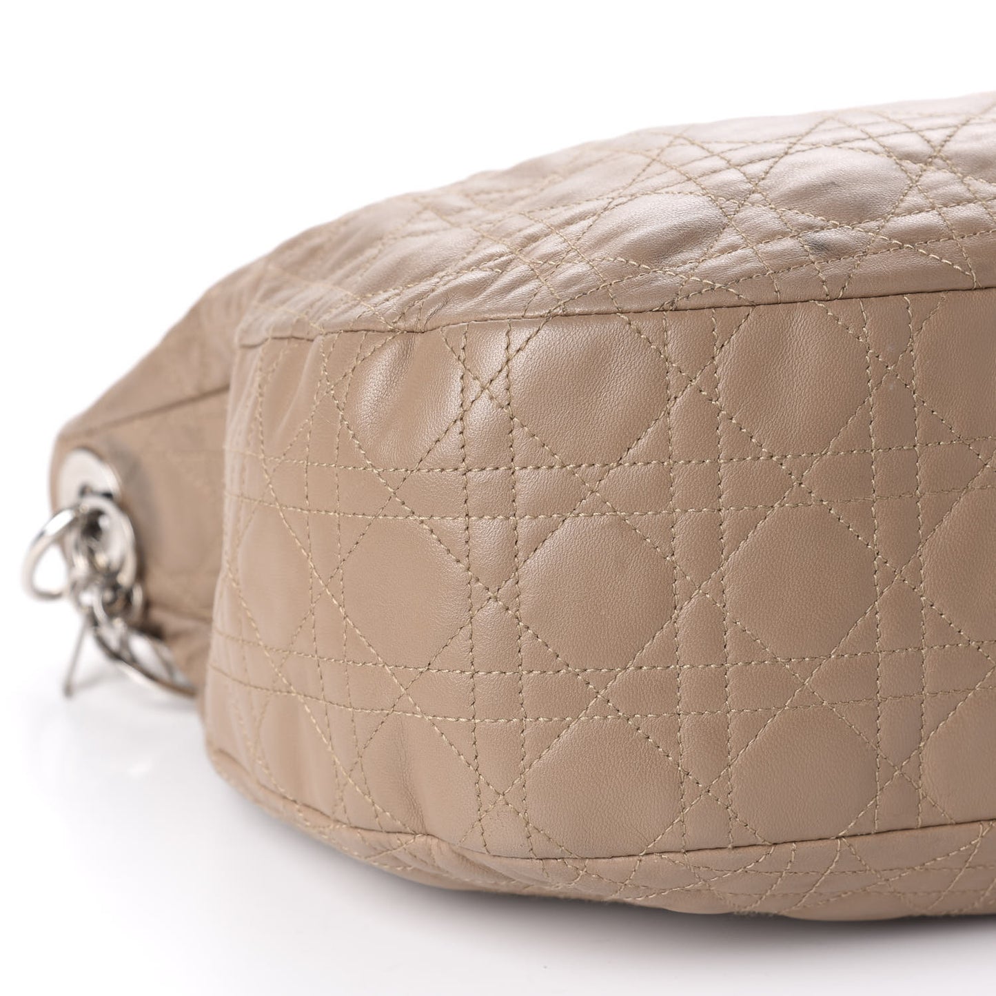 Lambskin Cannage Medium Soft Hobo Beige