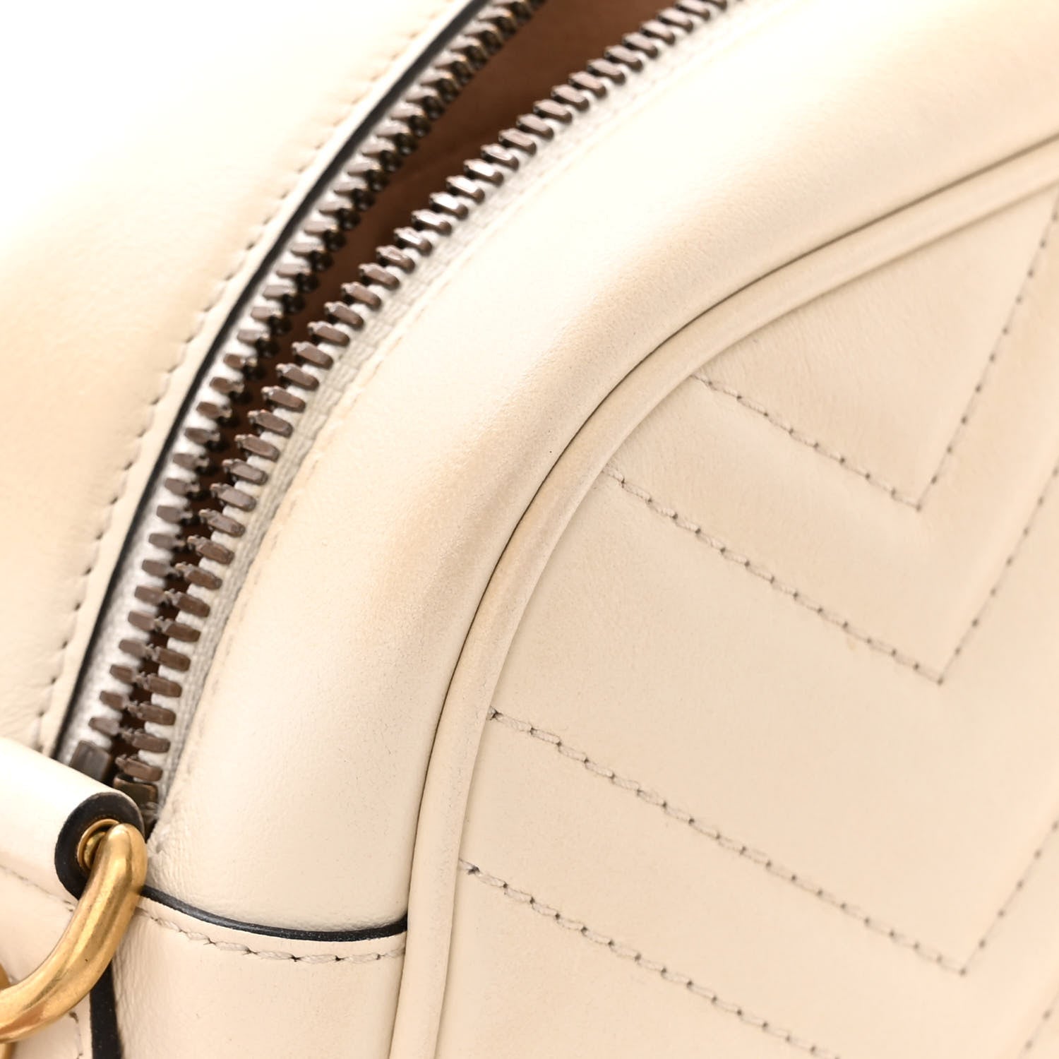 Gucci Calfskin Matelasse Small GG Marmont Chain Shoulder Bag White 15 of 15